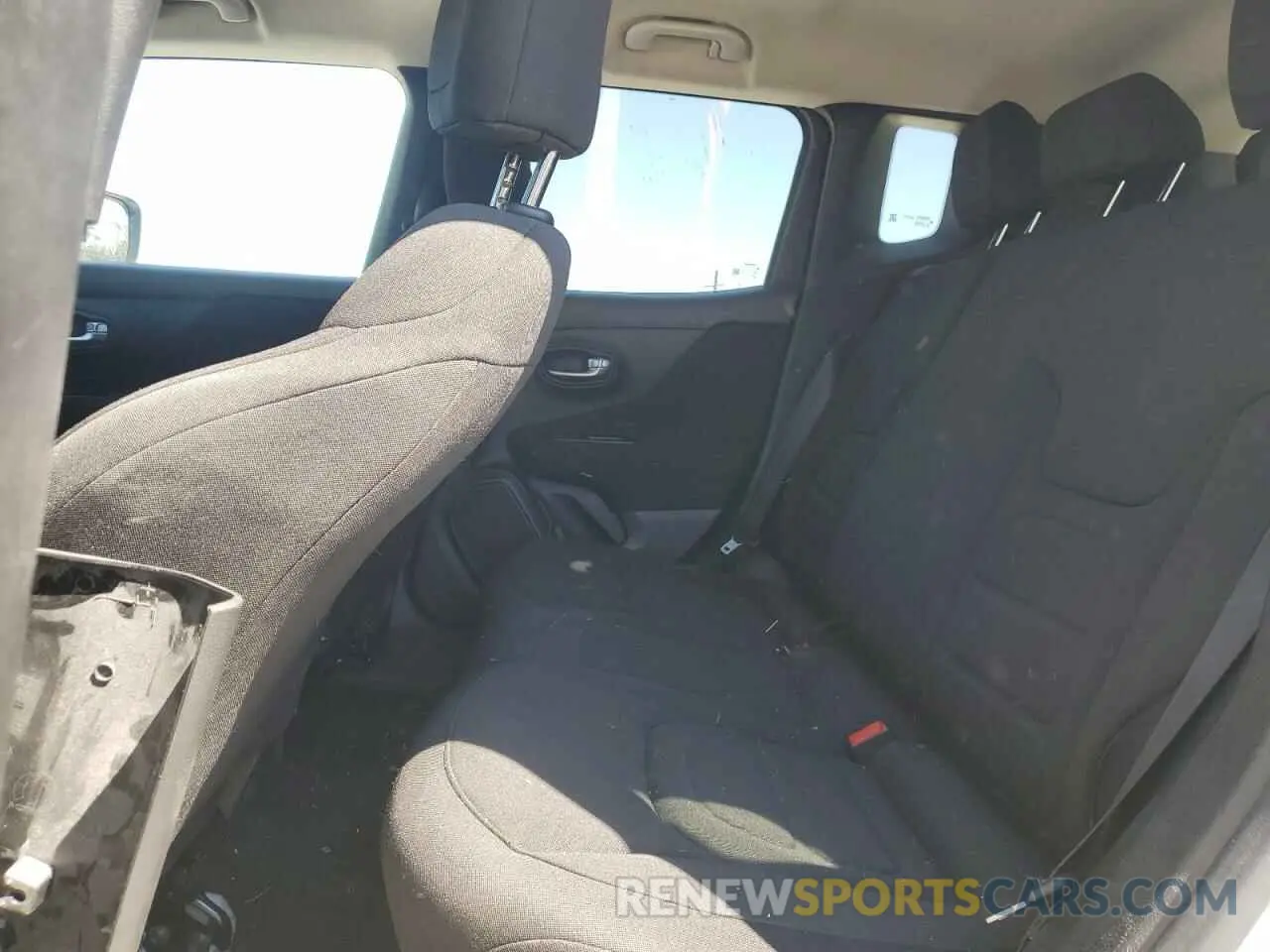 11 Photograph of a damaged car ZACNJCB1XMPM33235 JEEP RENEGADE 2021