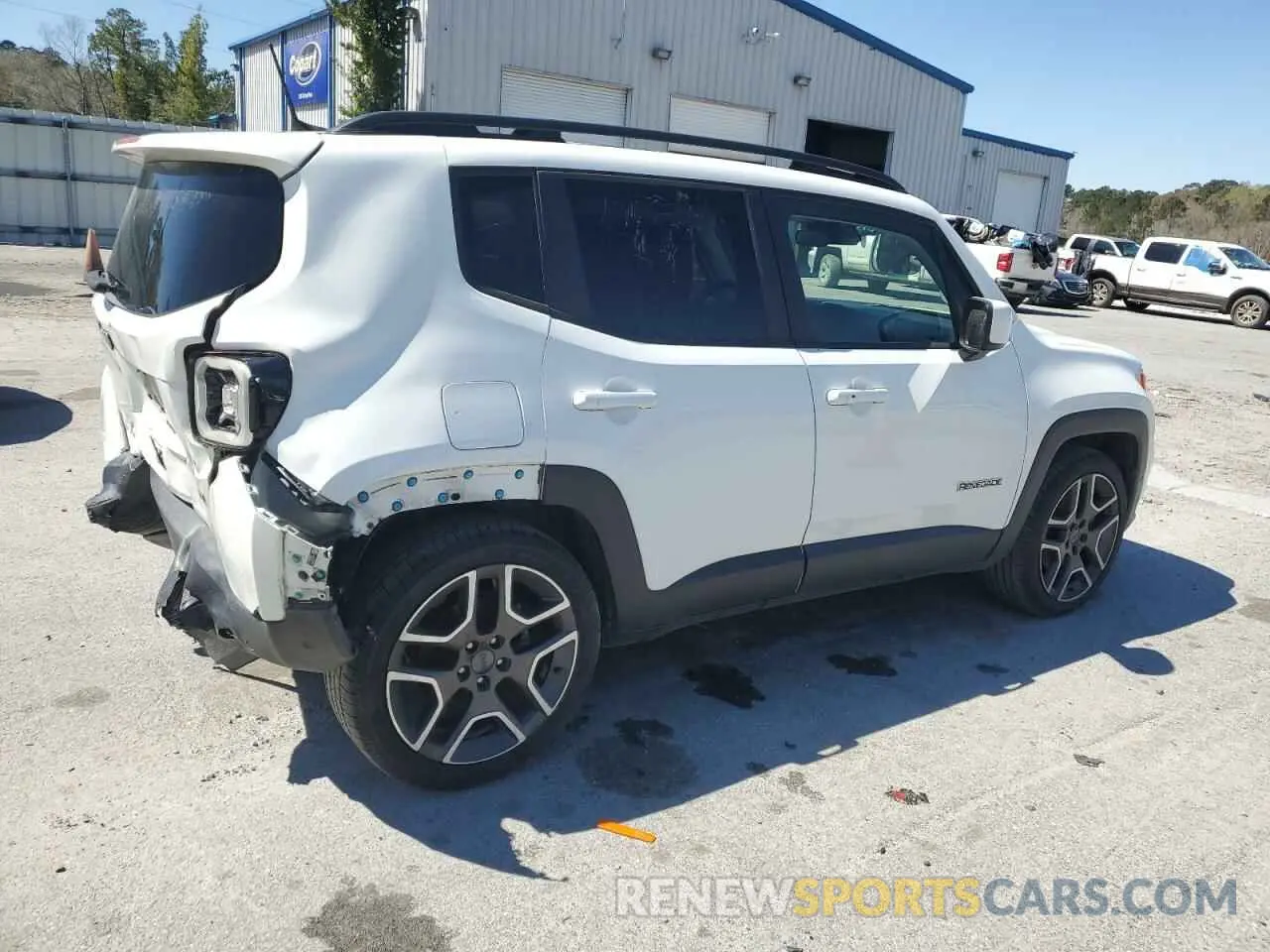 3 Photograph of a damaged car ZACNJCB1XMPM33235 JEEP RENEGADE 2021