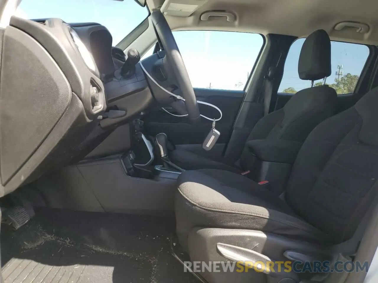 7 Photograph of a damaged car ZACNJCB1XMPM33235 JEEP RENEGADE 2021