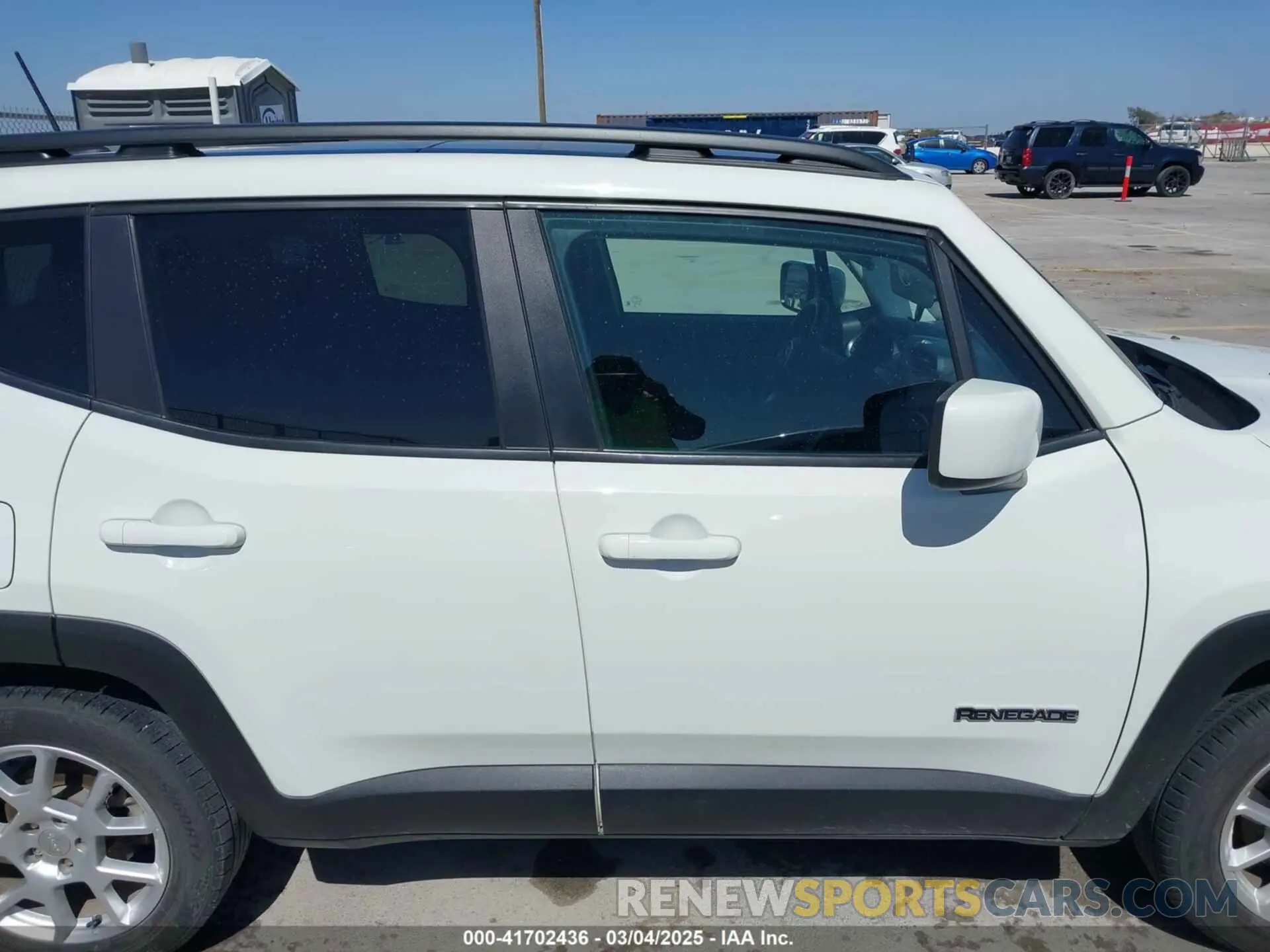 13 Photograph of a damaged car ZACNJCBB0MPM98300 JEEP RENEGADE 2021