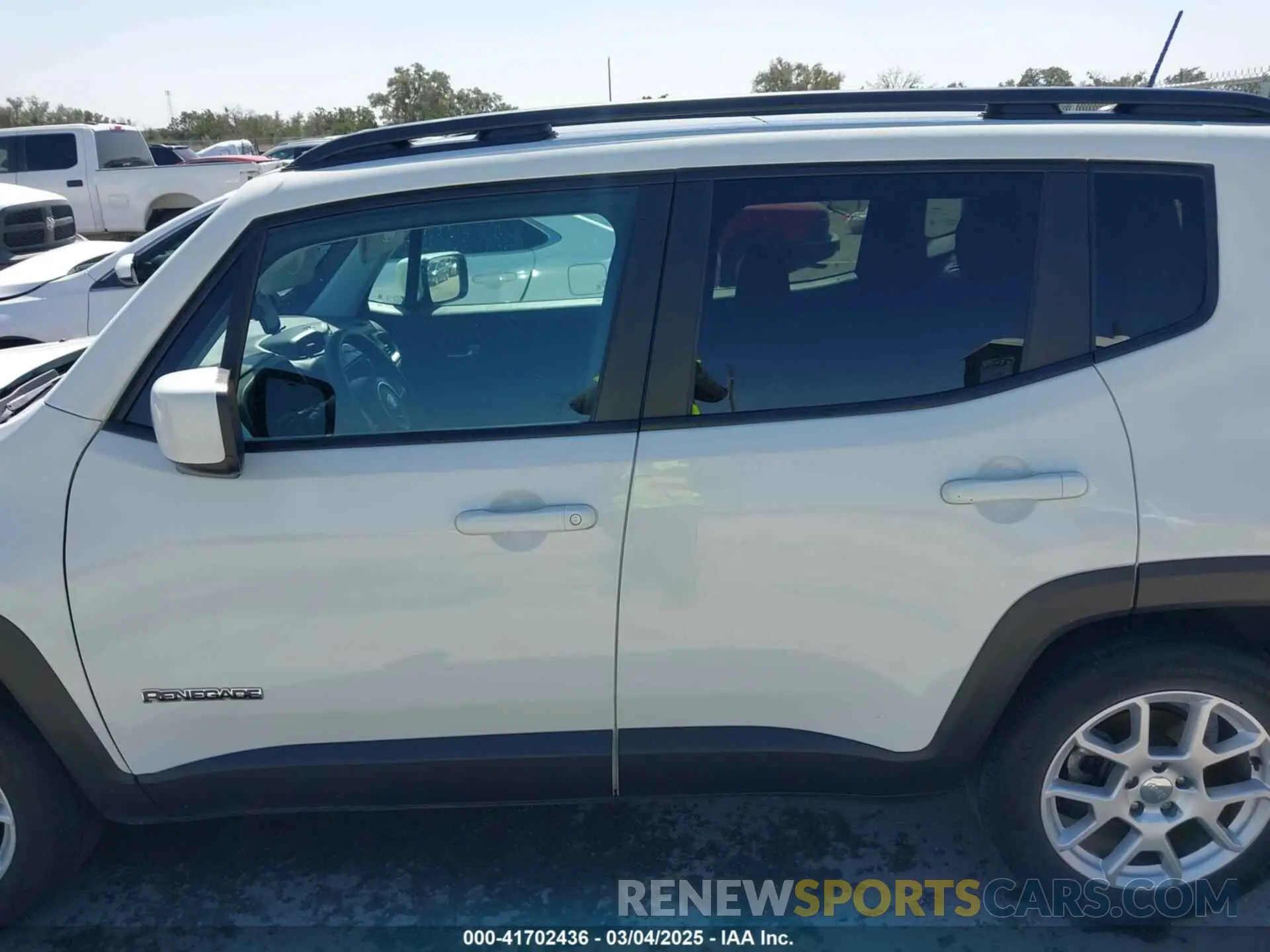 14 Photograph of a damaged car ZACNJCBB0MPM98300 JEEP RENEGADE 2021