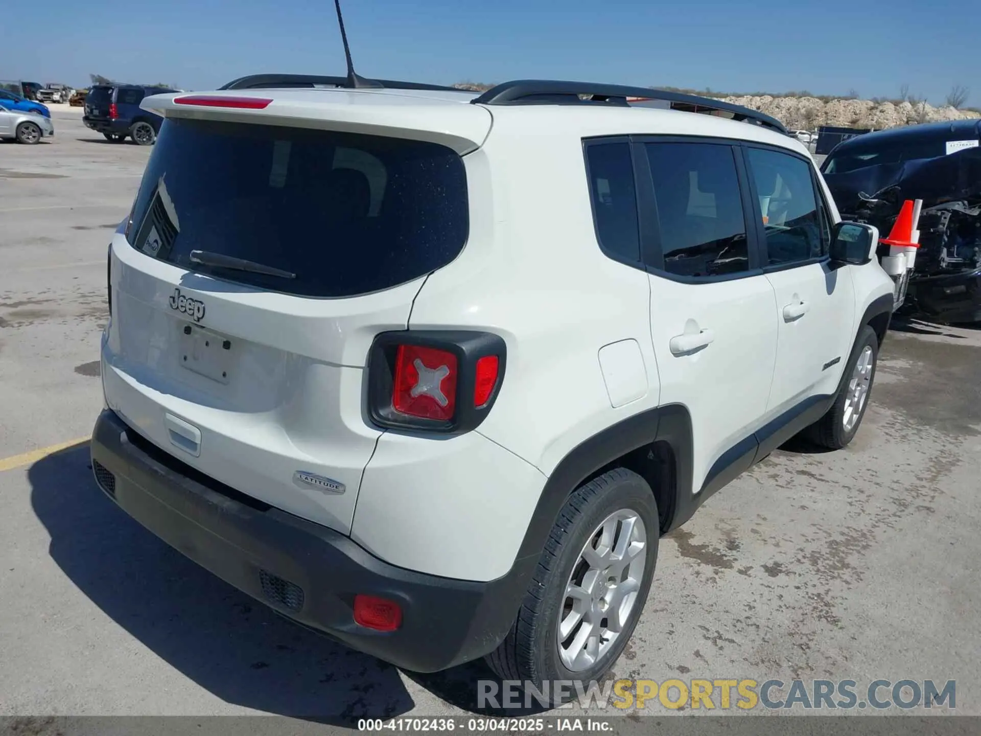 4 Photograph of a damaged car ZACNJCBB0MPM98300 JEEP RENEGADE 2021