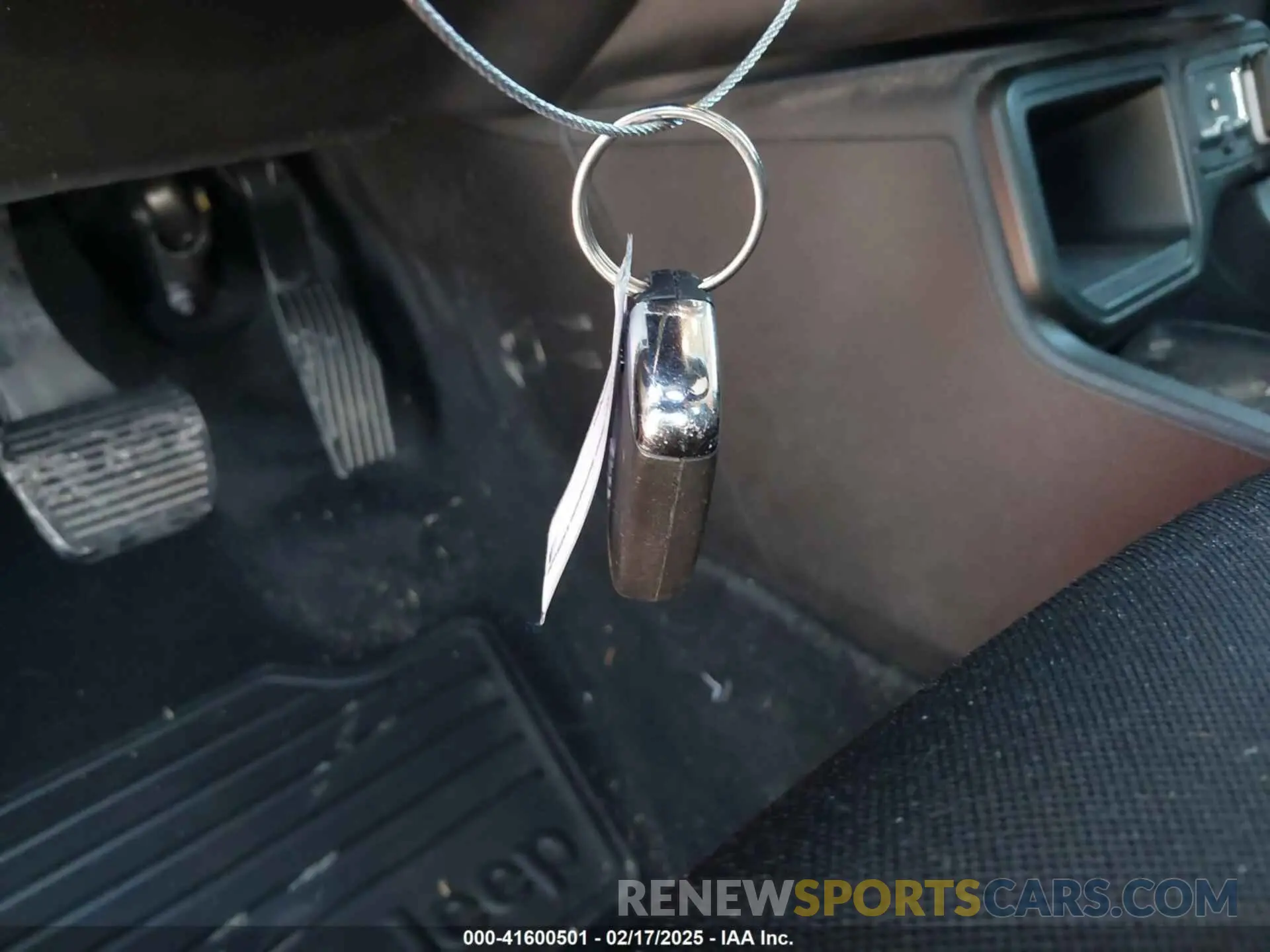 11 Photograph of a damaged car ZACNJCBB1MPM23962 JEEP RENEGADE 2021