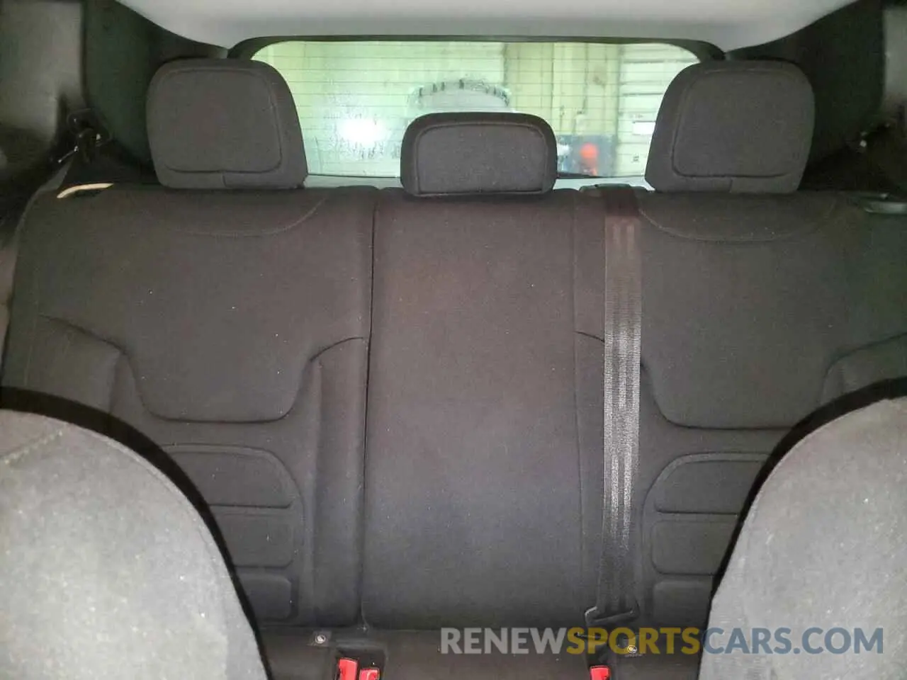 10 Photograph of a damaged car ZACNJCBB1MPM33889 JEEP RENEGADE 2021