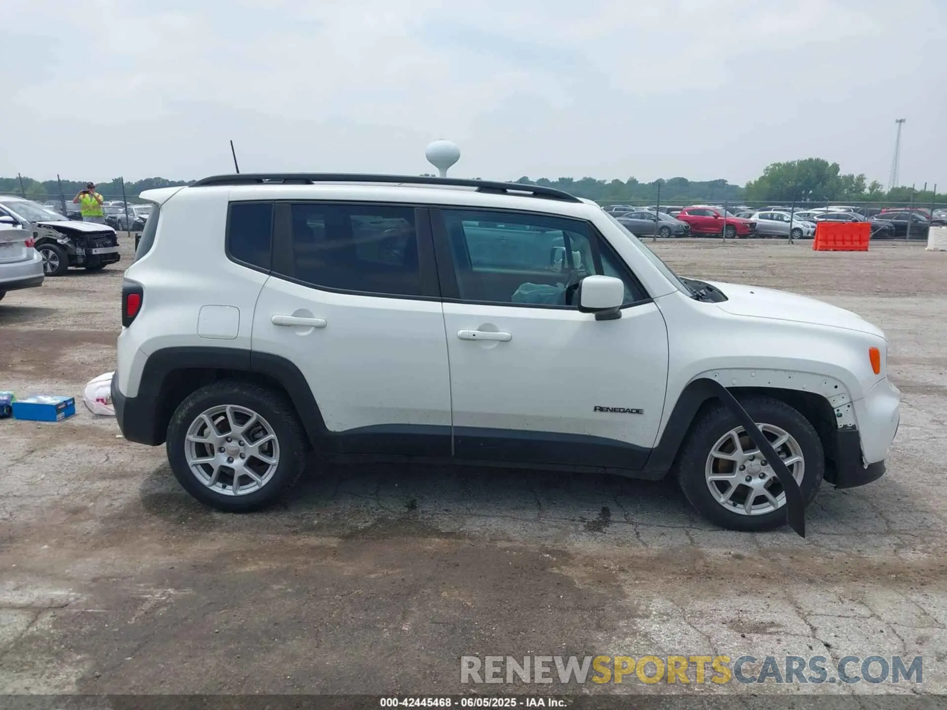 13 Photograph of a damaged car ZACNJCBB5MPN14409 JEEP RENEGADE 2021