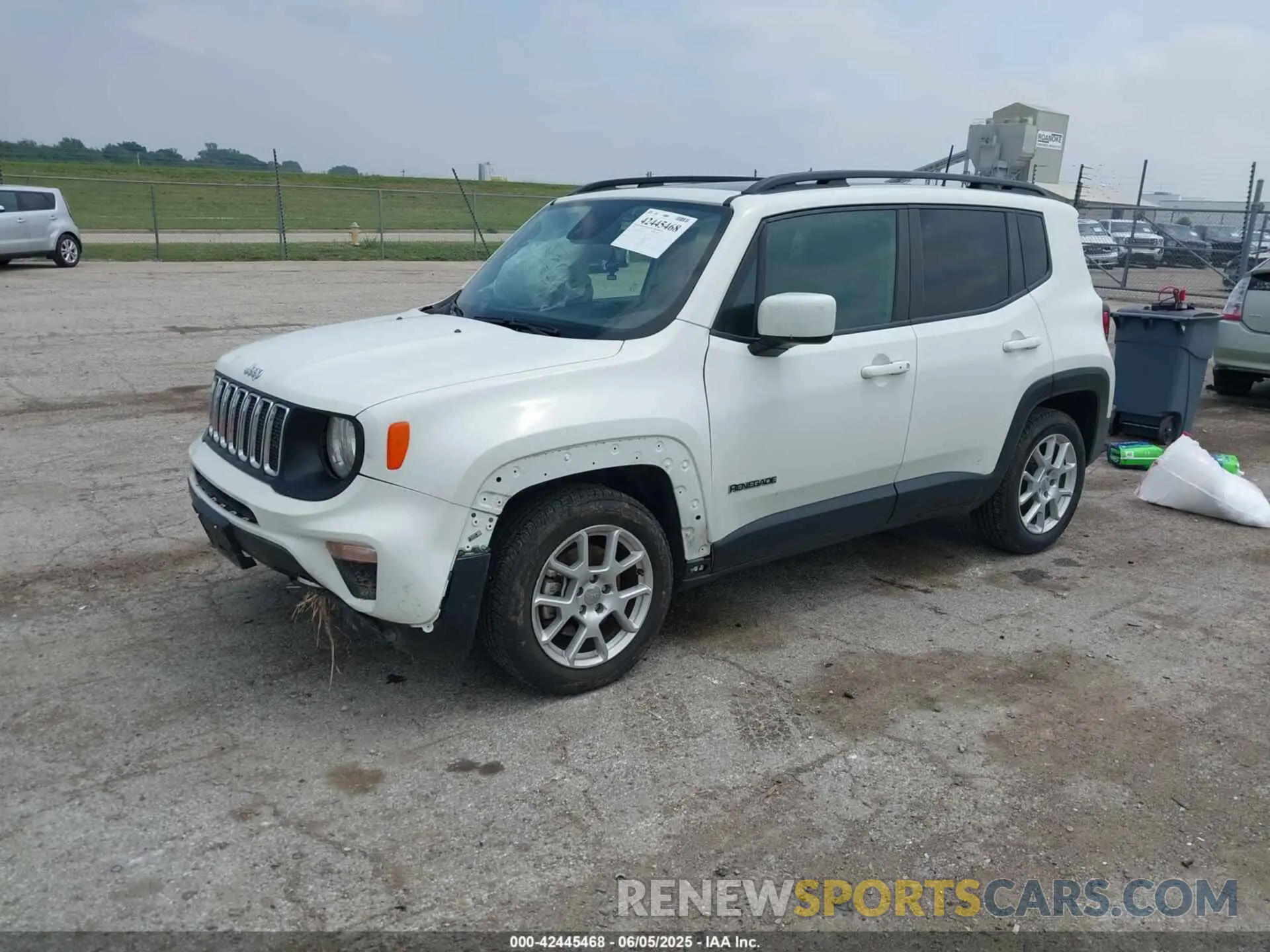 2 Photograph of a damaged car ZACNJCBB5MPN14409 JEEP RENEGADE 2021
