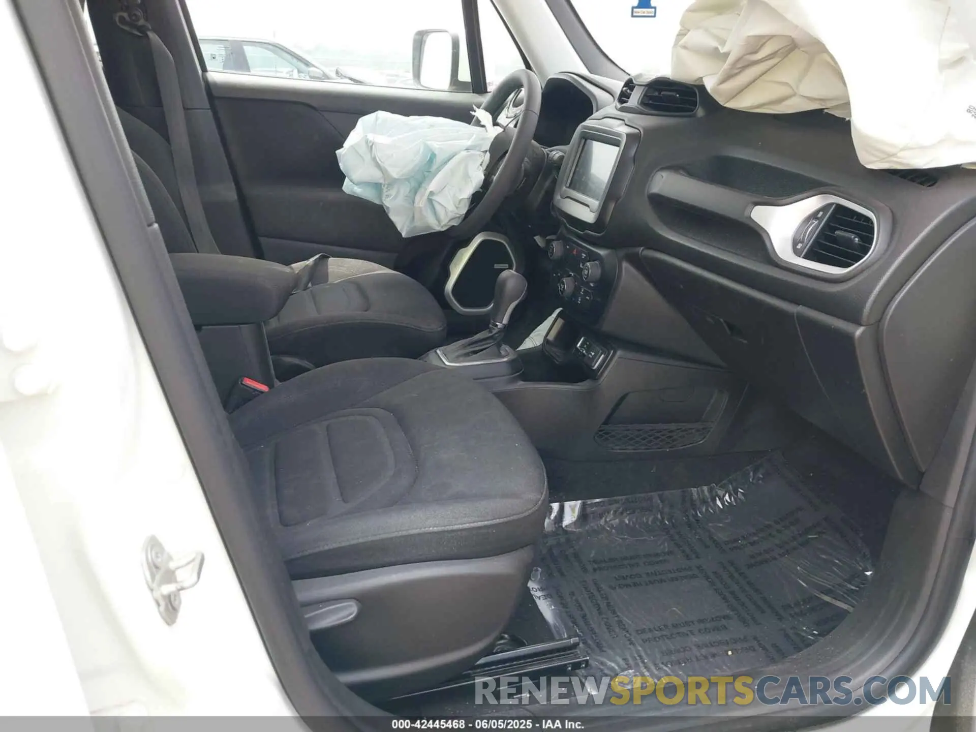 5 Photograph of a damaged car ZACNJCBB5MPN14409 JEEP RENEGADE 2021