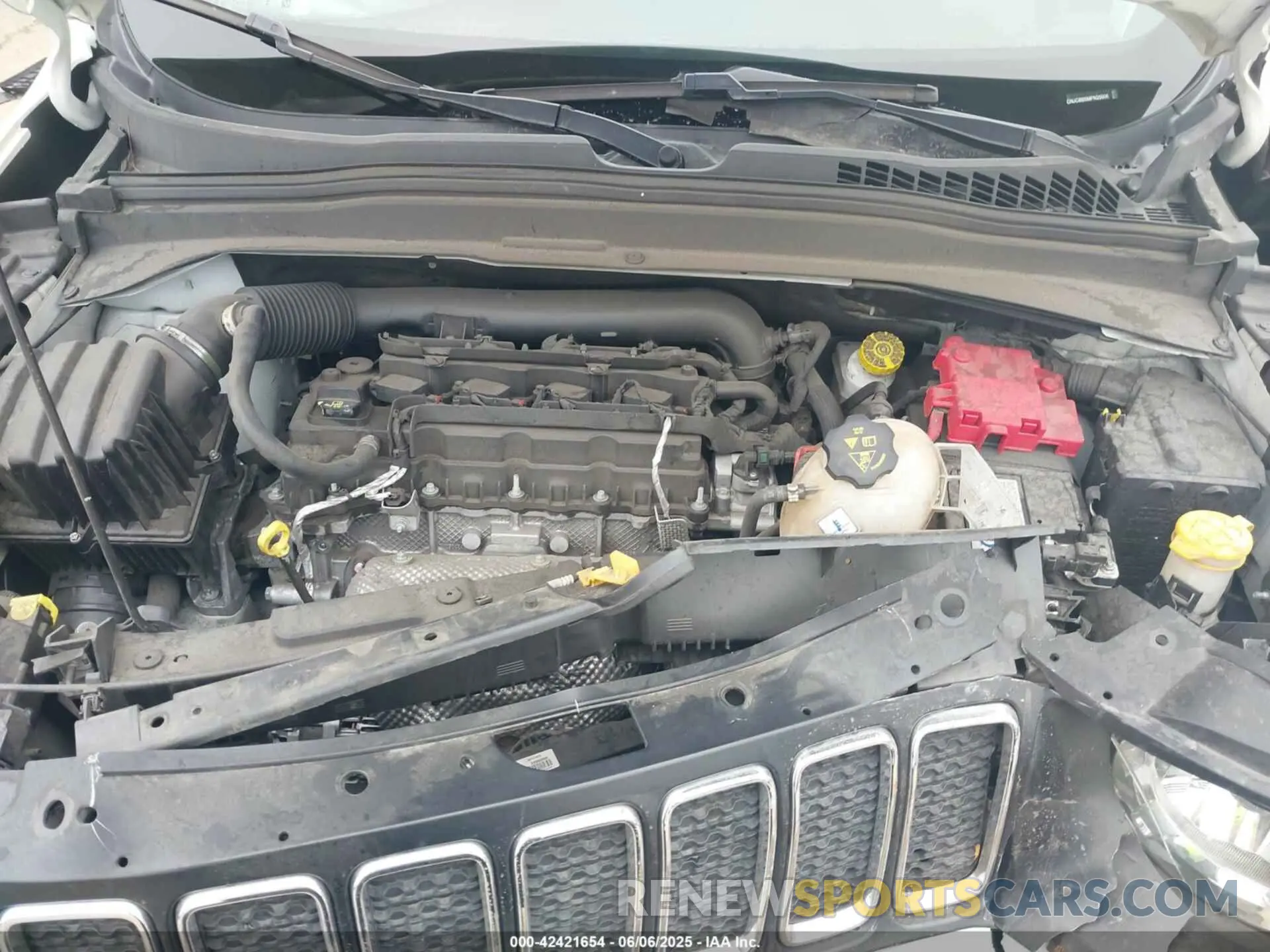 10 Photograph of a damaged car ZACNJCBB5MPN25006 JEEP RENEGADE 2021