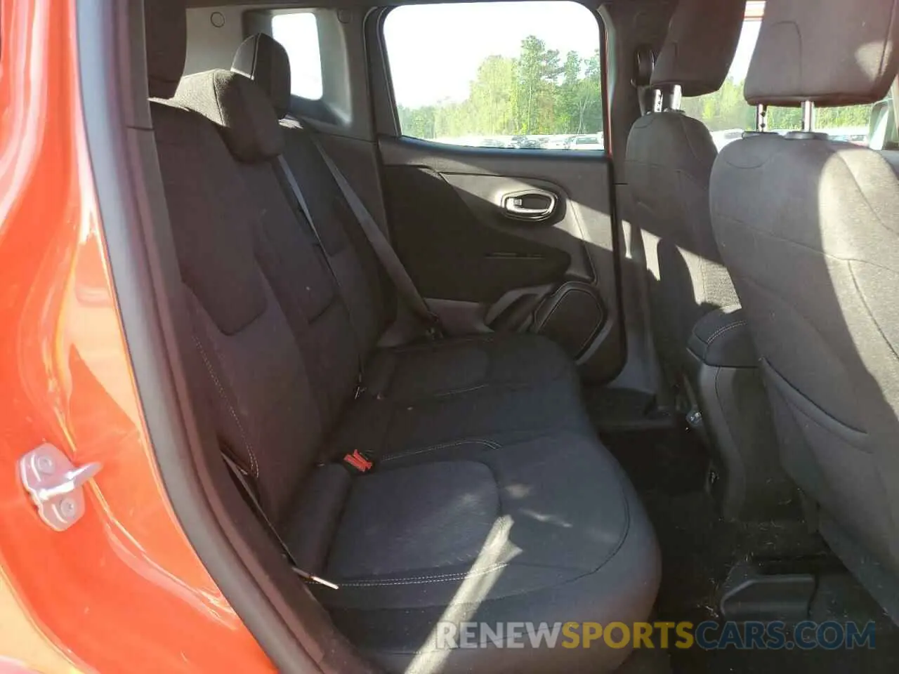 11 Photograph of a damaged car ZACNJCBB7MPM98200 JEEP RENEGADE 2021