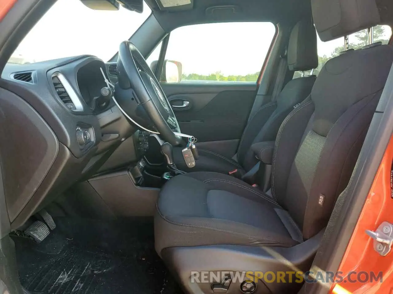 7 Photograph of a damaged car ZACNJCBB7MPM98200 JEEP RENEGADE 2021