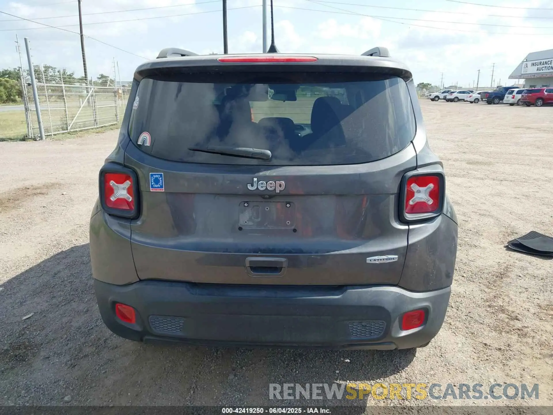 16 Photograph of a damaged car ZACNJCBB7MPN16582 JEEP RENEGADE 2021