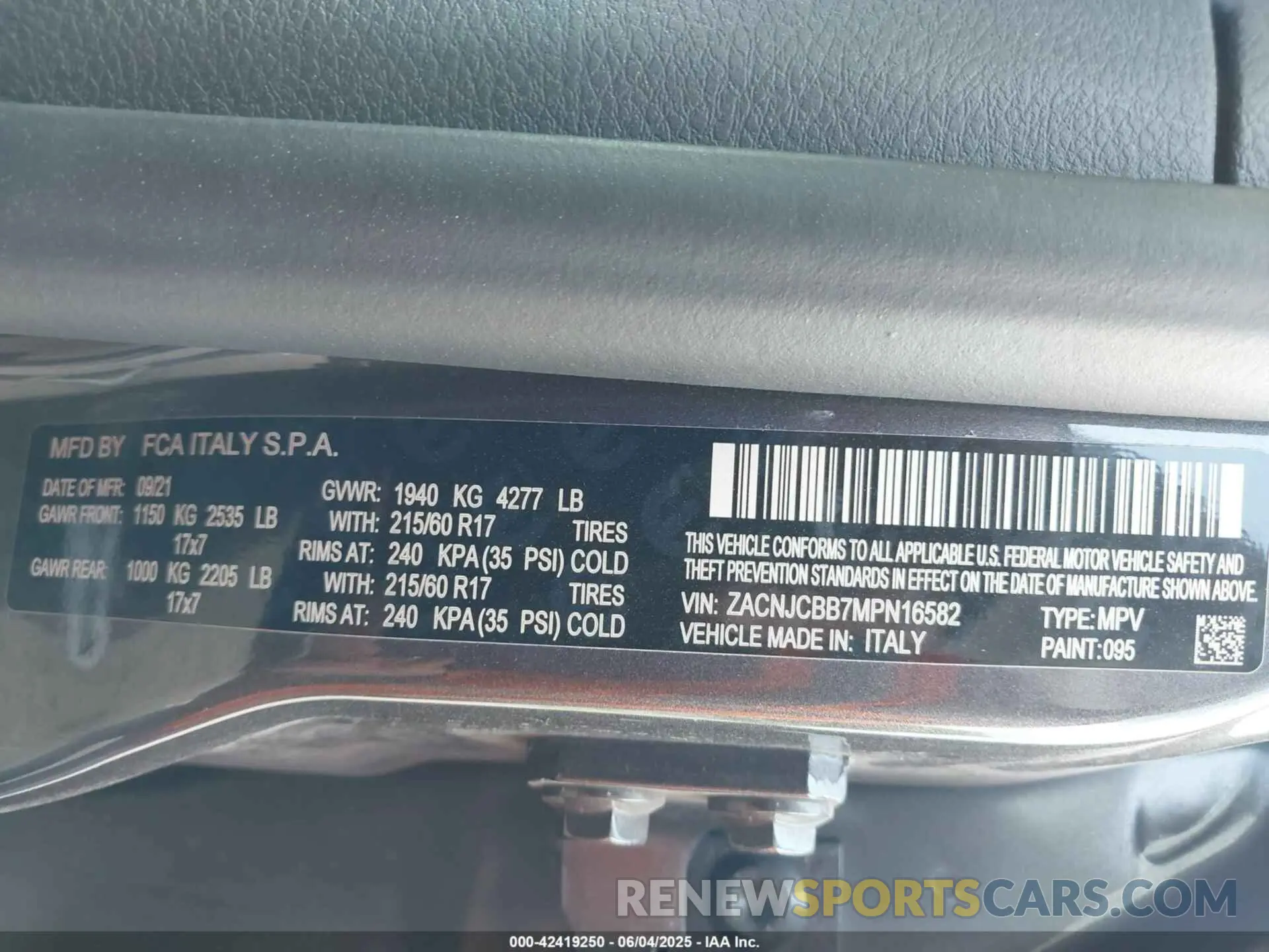 9 Photograph of a damaged car ZACNJCBB7MPN16582 JEEP RENEGADE 2021
