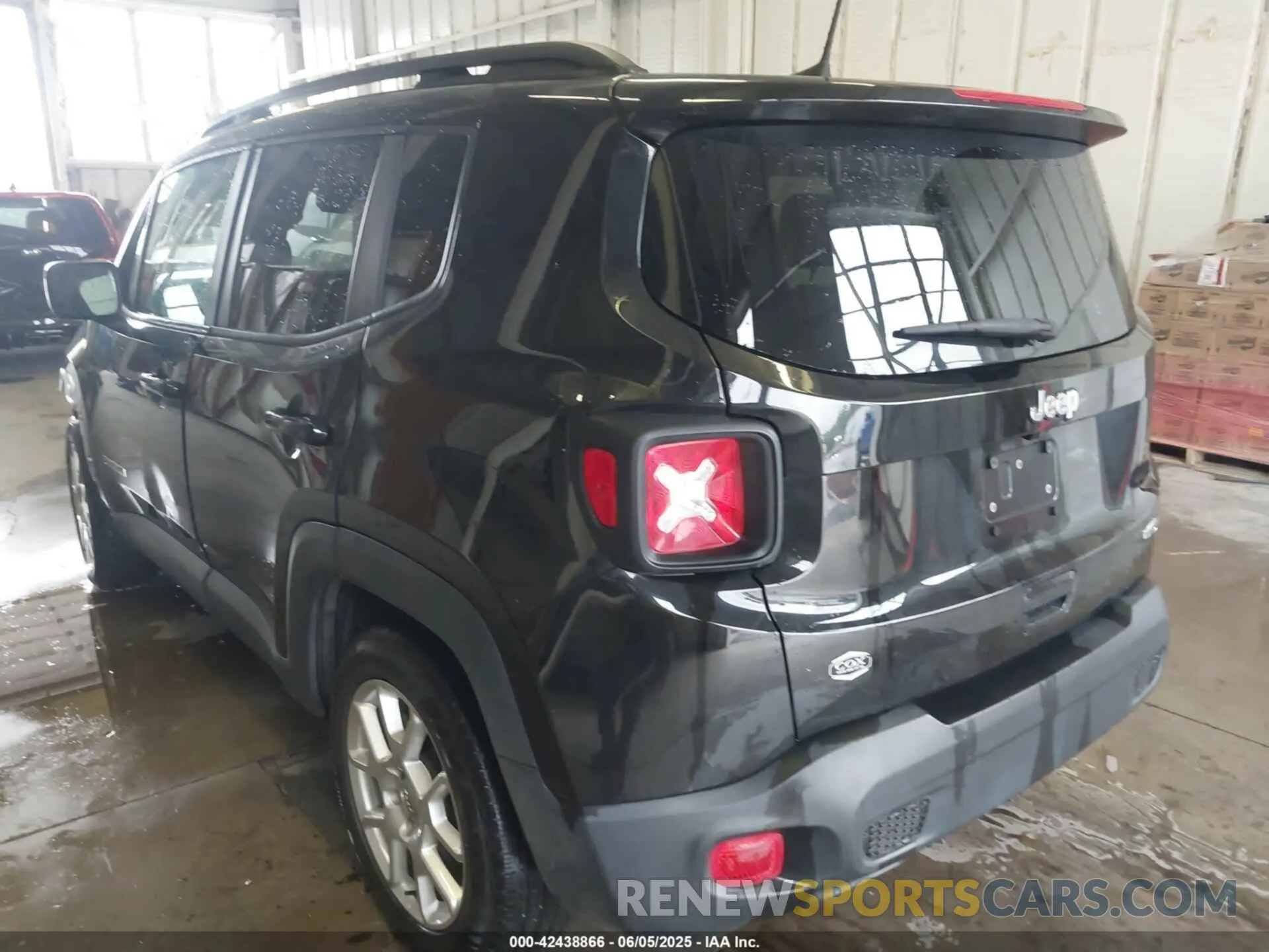 3 Photograph of a damaged car ZACNJCBB8MPM95399 JEEP RENEGADE 2021