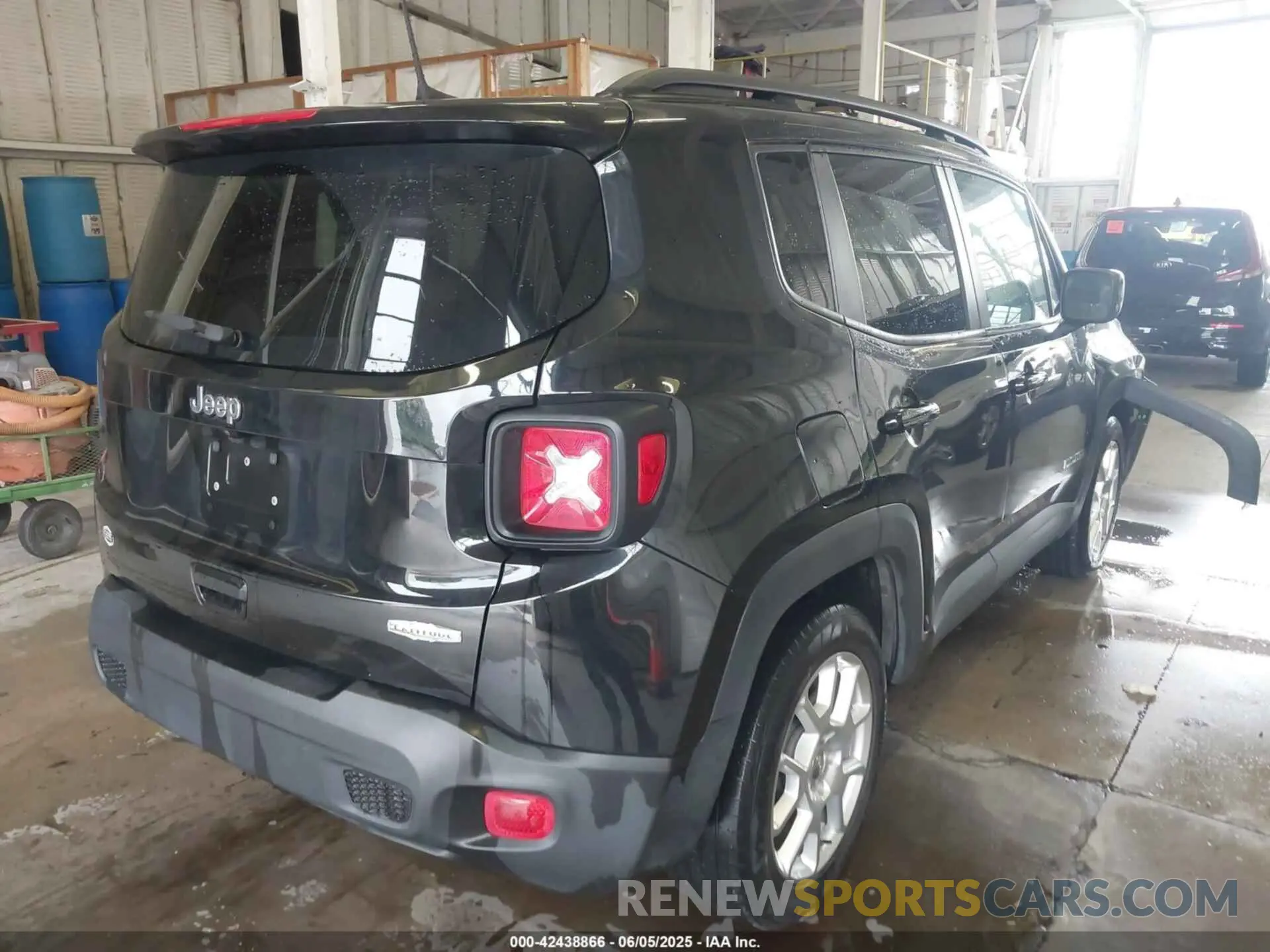 4 Photograph of a damaged car ZACNJCBB8MPM95399 JEEP RENEGADE 2021