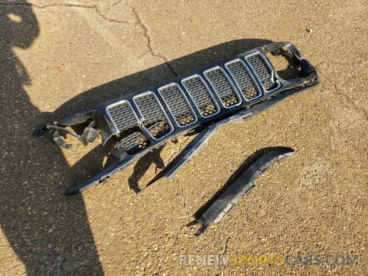 14 Photograph of a damaged car ZACNJCBB8MPN10063 JEEP RENEGADE 2021