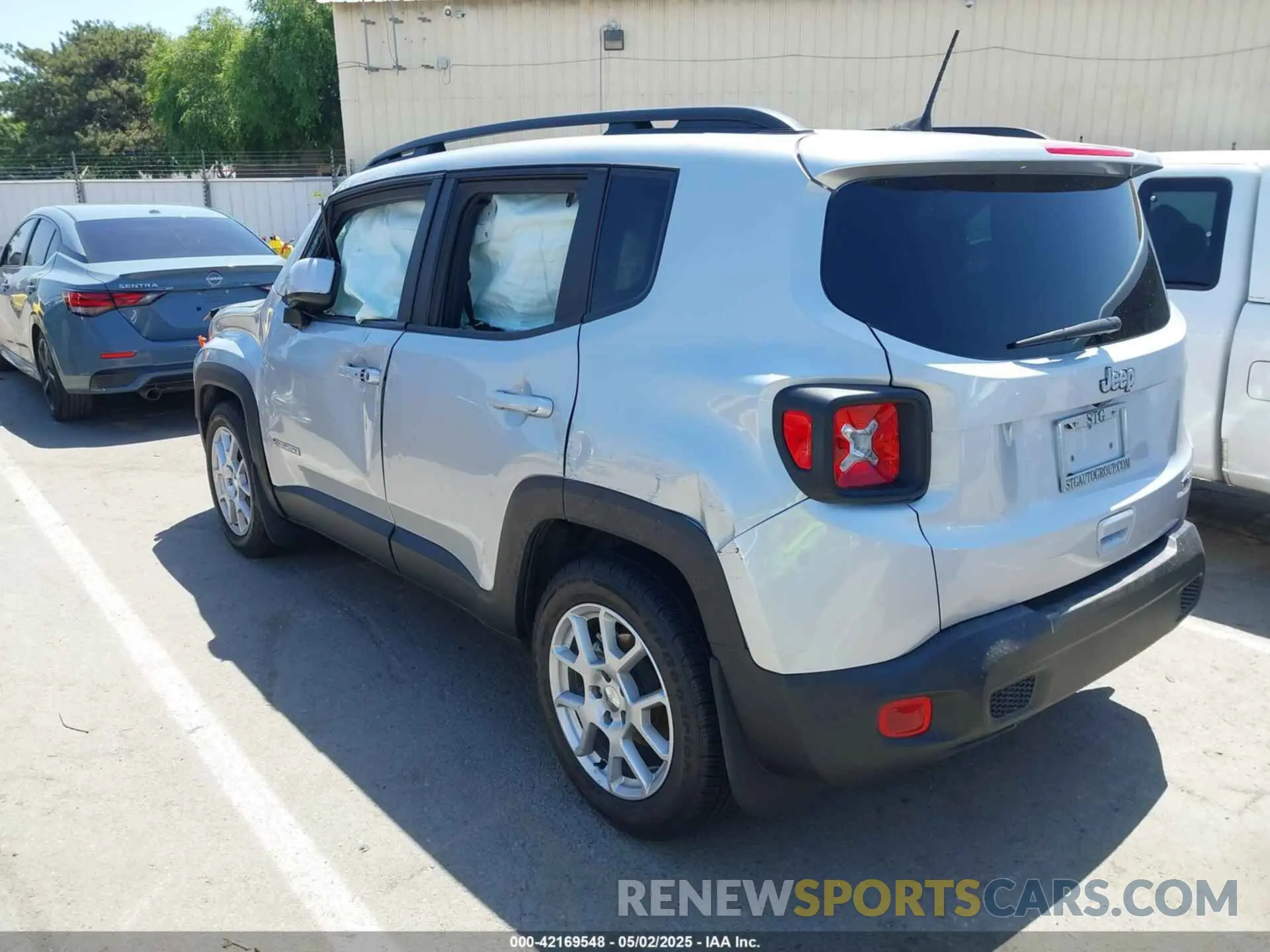 3 Photograph of a damaged car ZACNJCBB8MPN10712 JEEP RENEGADE 2021