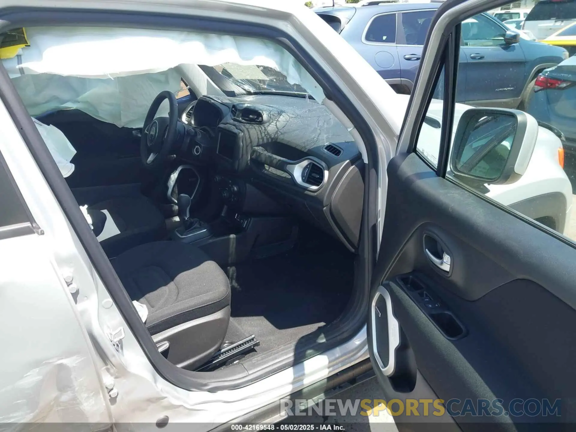 5 Photograph of a damaged car ZACNJCBB8MPN10712 JEEP RENEGADE 2021