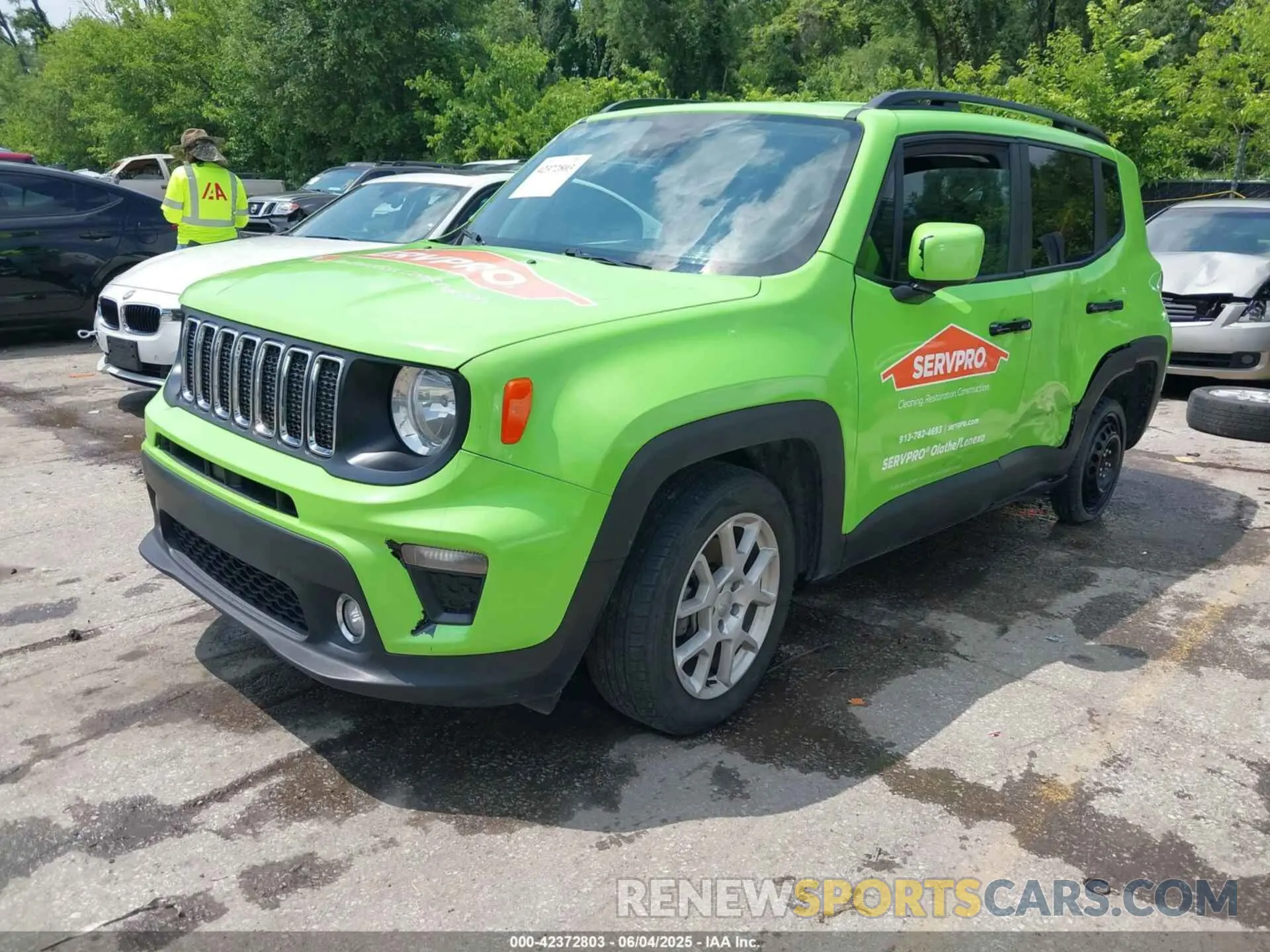 2 Photograph of a damaged car ZACNJCBB9MPN33190 JEEP RENEGADE 2021
