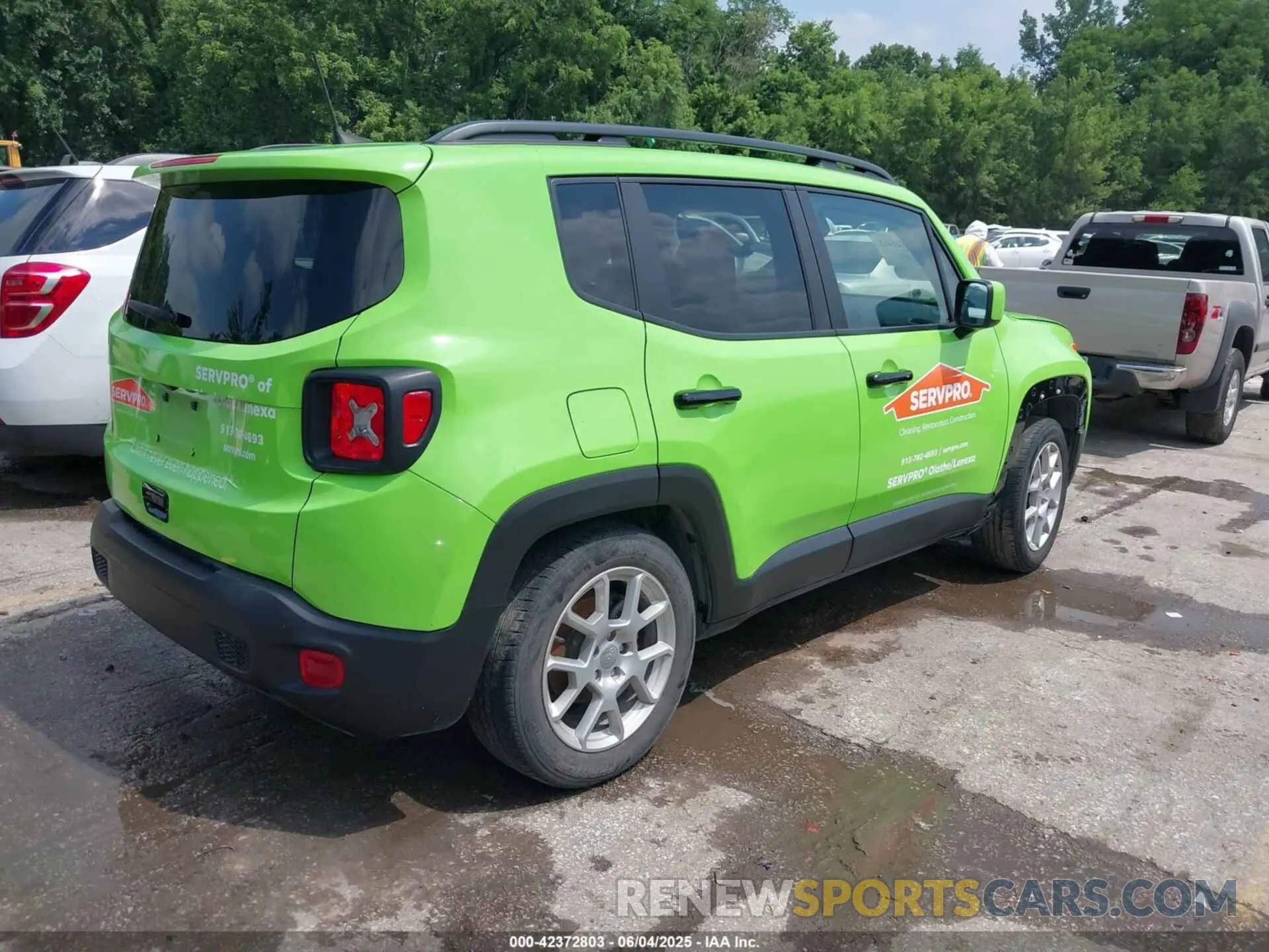 4 Photograph of a damaged car ZACNJCBB9MPN33190 JEEP RENEGADE 2021