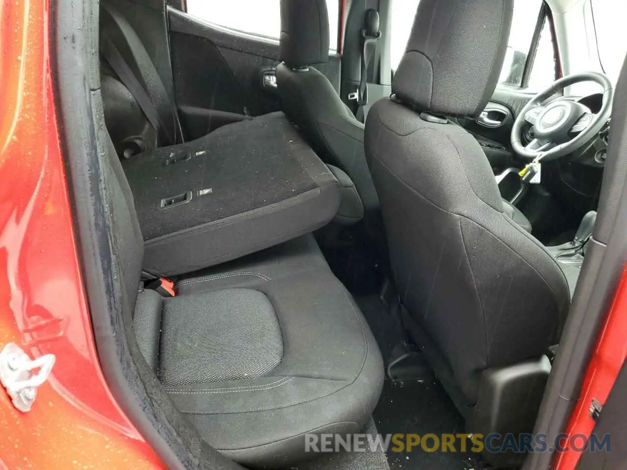 11 Photograph of a damaged car ZACNJDAB0MPM33342 JEEP RENEGADE 2021