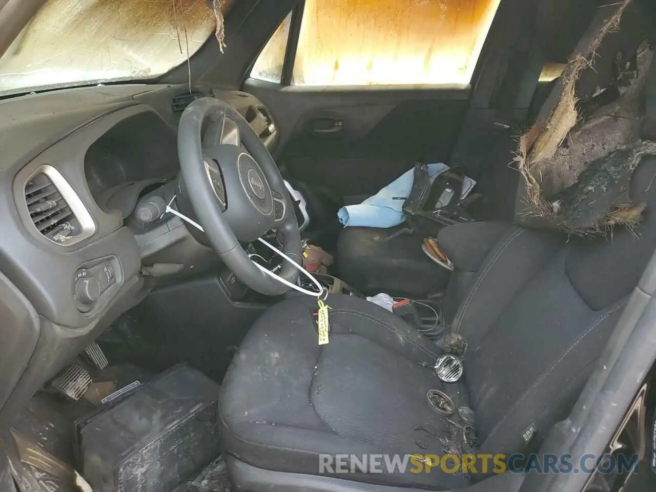 7 Photograph of a damaged car ZACNJDAB0MPM39206 JEEP RENEGADE 2021