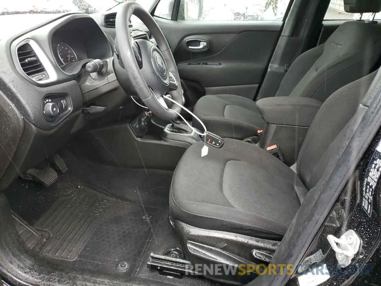 7 Photograph of a damaged car ZACNJDAB1MPM96241 JEEP RENEGADE 2021