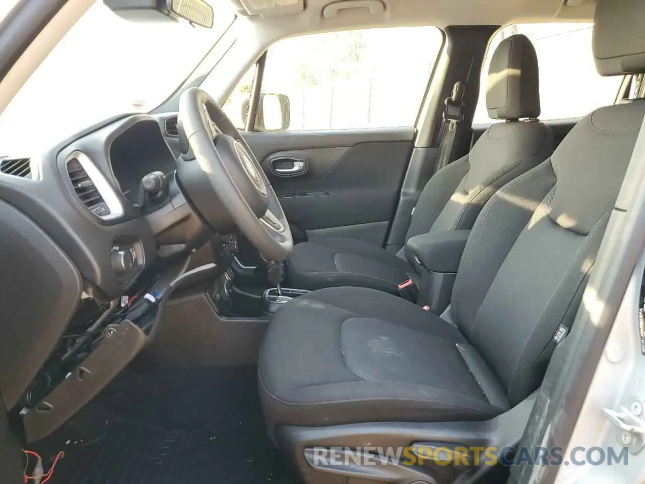 7 Photograph of a damaged car ZACNJDAB1MPN21350 JEEP RENEGADE 2021
