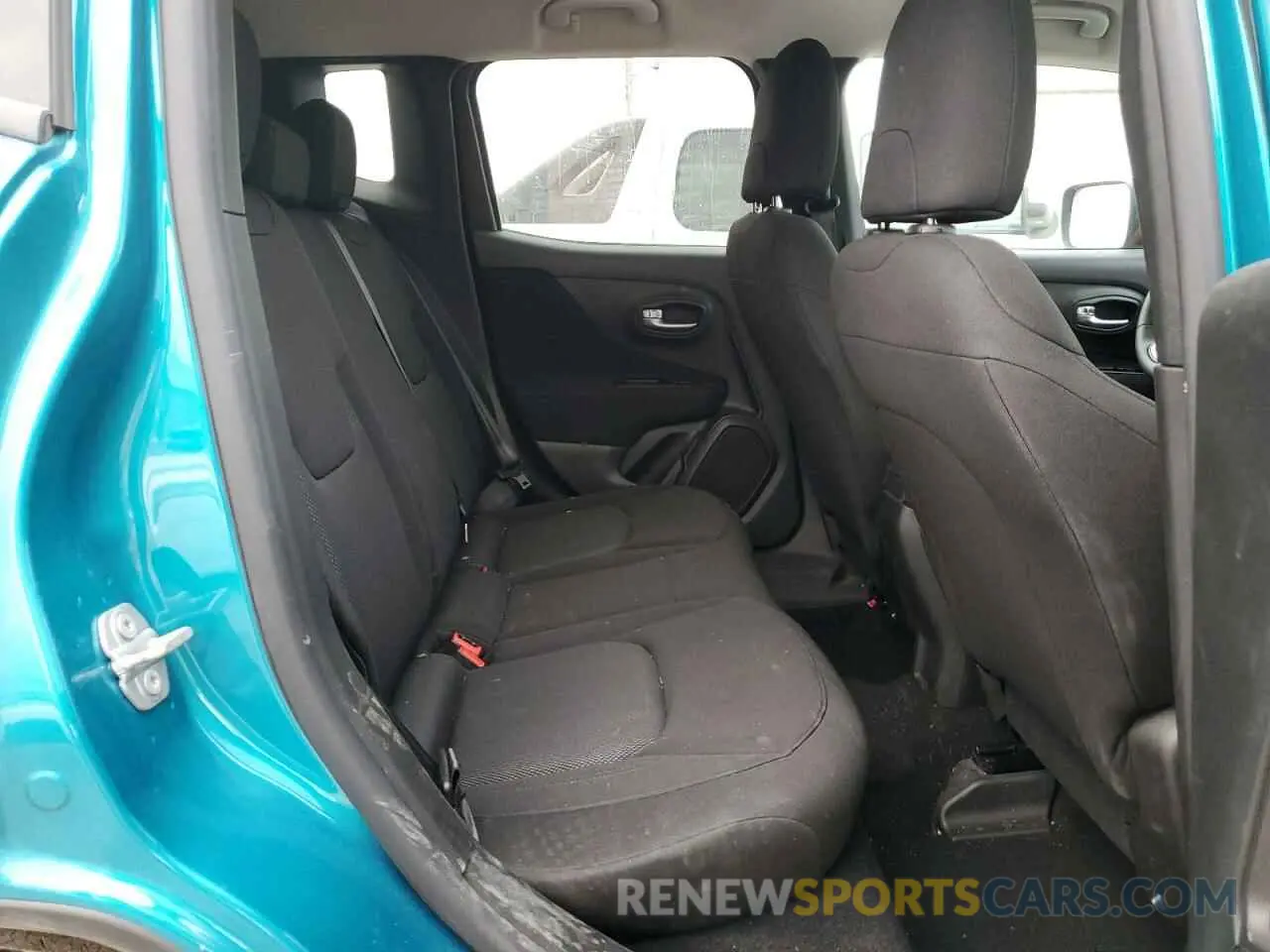 11 Photograph of a damaged car ZACNJDAB2MPM64575 JEEP RENEGADE 2021