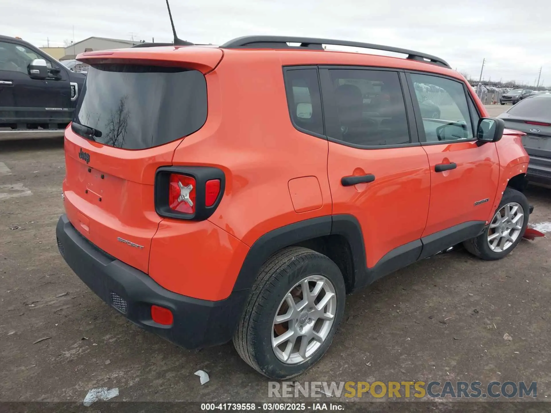 4 Photograph of a damaged car ZACNJDAB4MPN34528 JEEP RENEGADE 2021