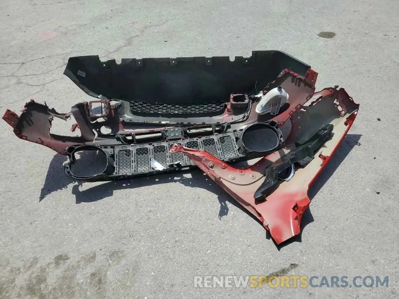 13 Photograph of a damaged car ZACNJDAB6MPM31904 JEEP RENEGADE 2021