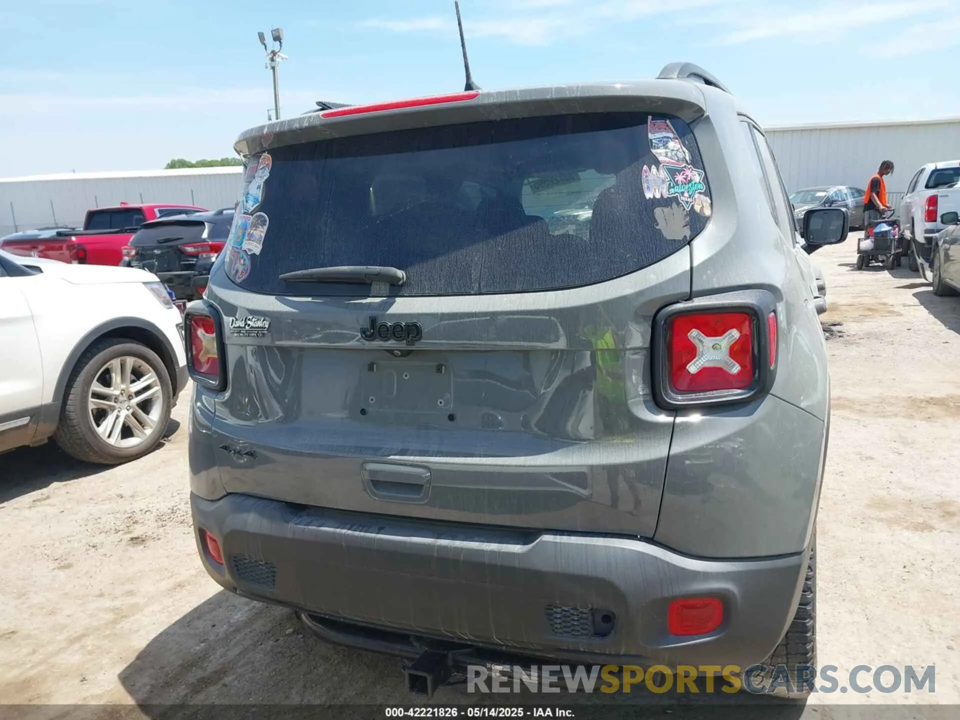 16 Photograph of a damaged car ZACNJDAB6MPM54762 JEEP RENEGADE 2021