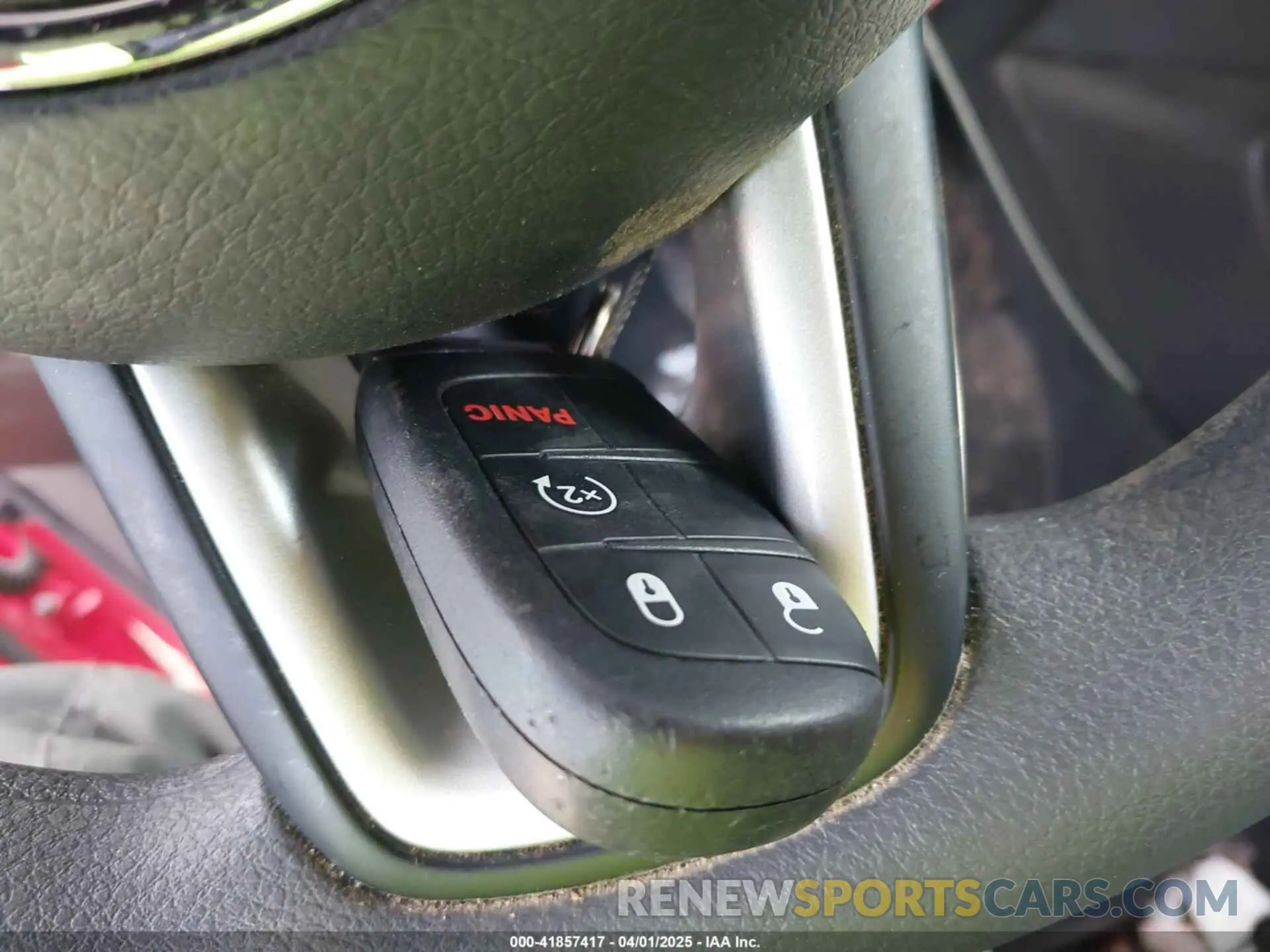 11 Photograph of a damaged car ZACNJDAB8MPM25697 JEEP RENEGADE 2021