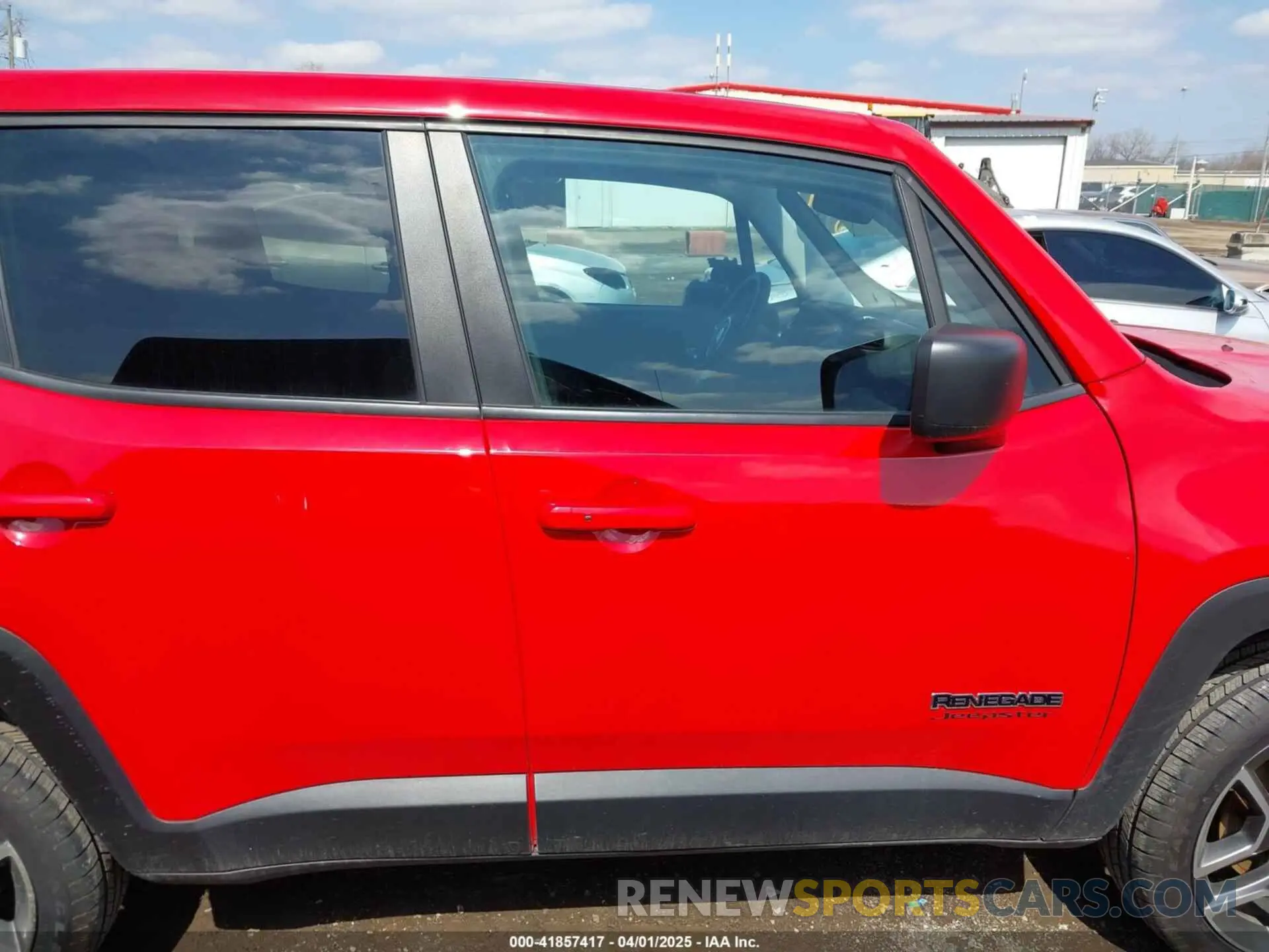 14 Photograph of a damaged car ZACNJDAB8MPM25697 JEEP RENEGADE 2021