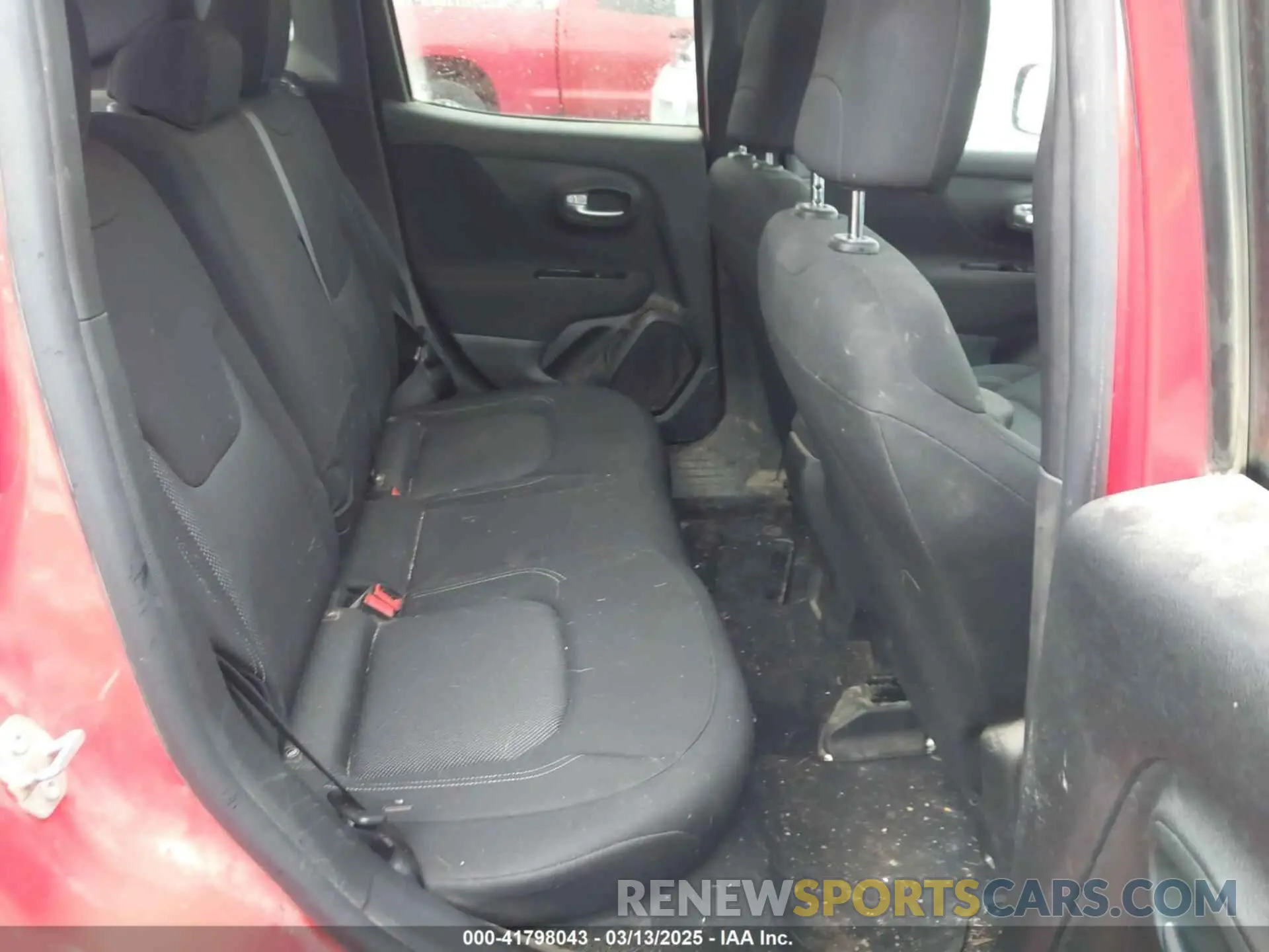 8 Photograph of a damaged car ZACNJDAB8MPM65066 JEEP RENEGADE 2021