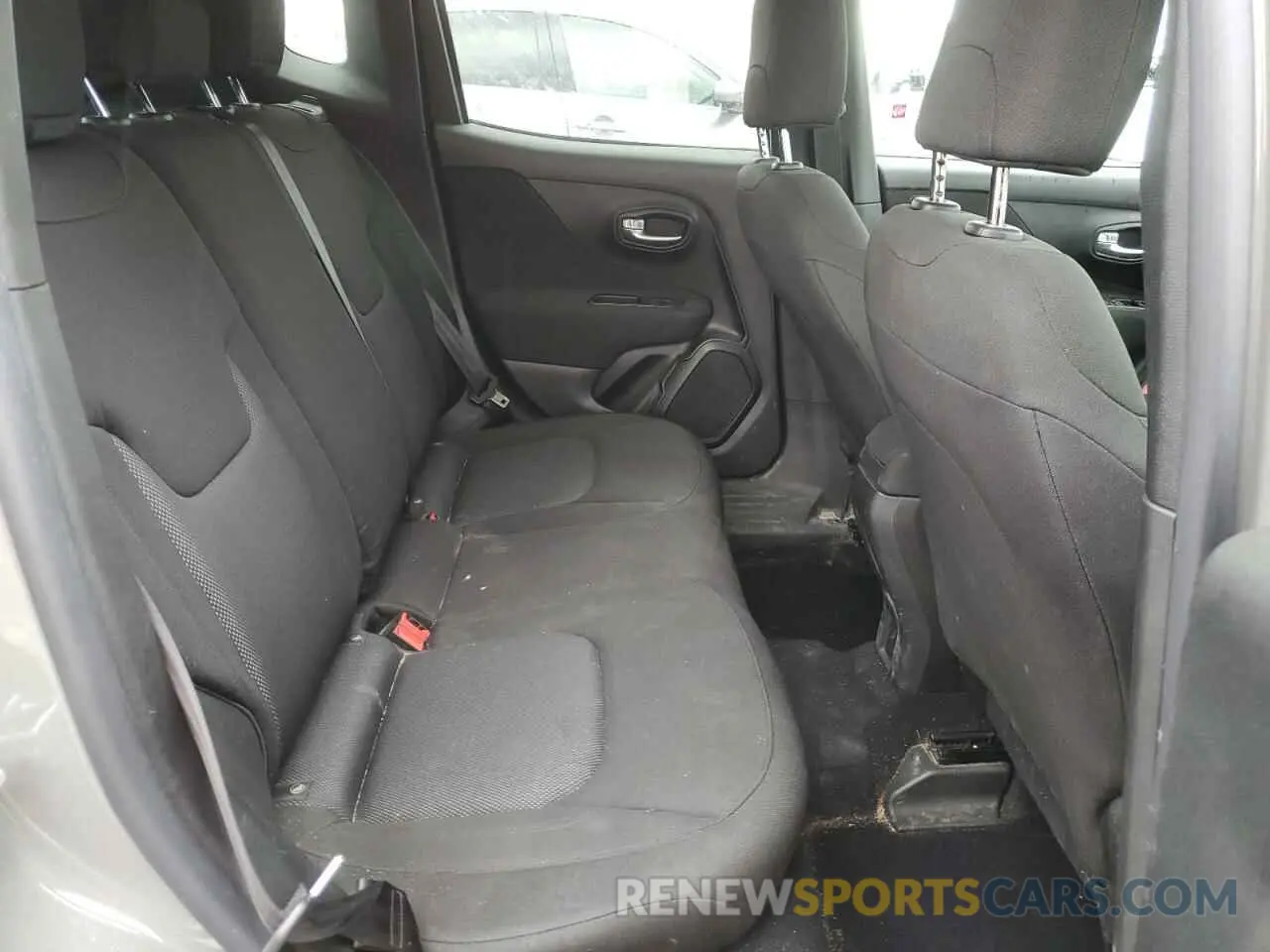 11 Photograph of a damaged car ZACNJDABXMPM30495 JEEP RENEGADE 2021