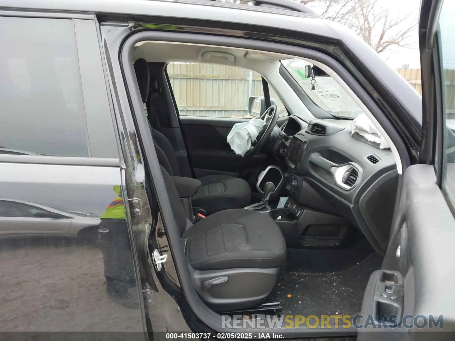 5 Photograph of a damaged car ZACNJDB16MPN32088 JEEP RENEGADE 2021