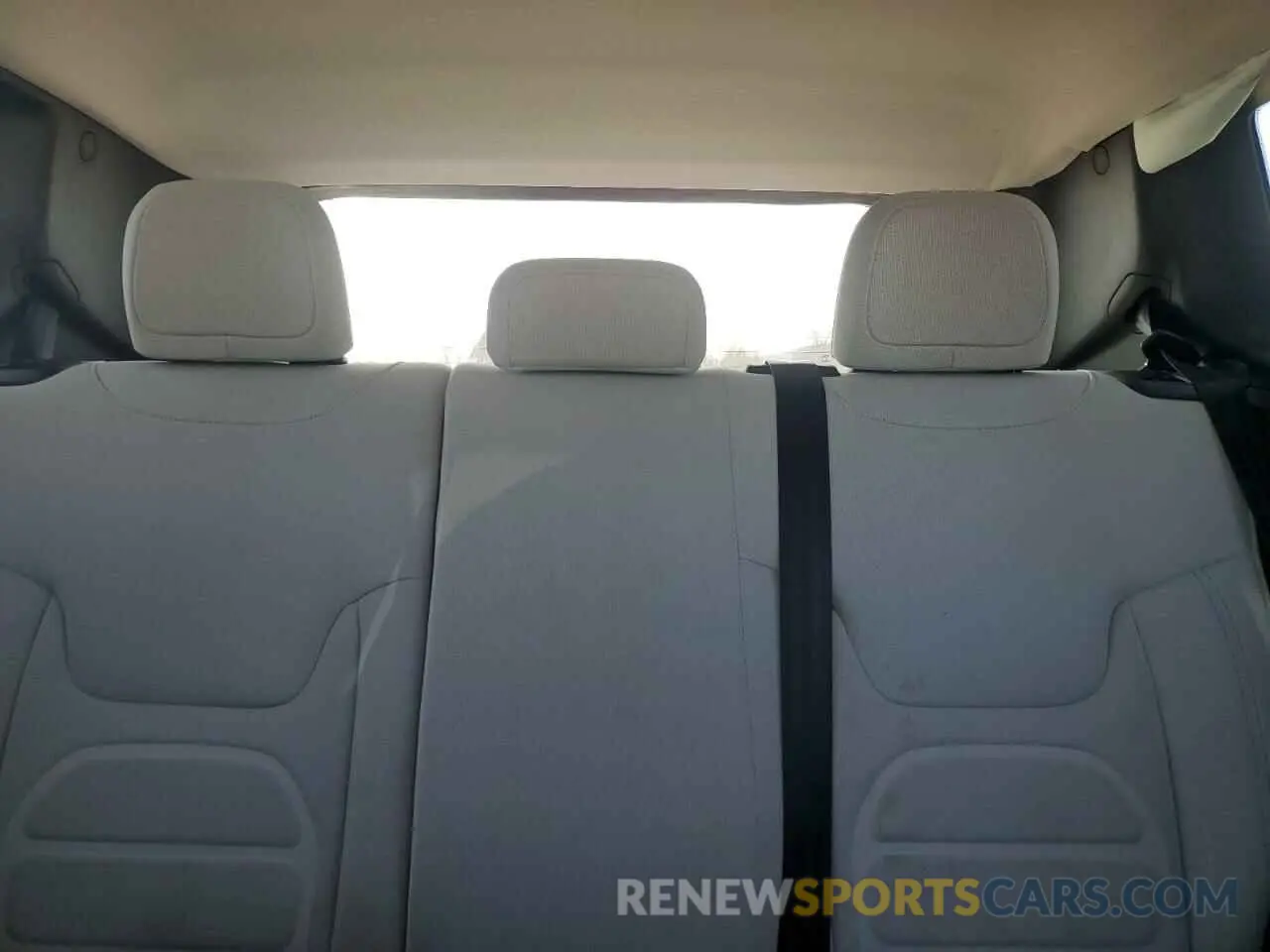 10 Photograph of a damaged car ZACNJDB17MPN32651 JEEP RENEGADE 2021