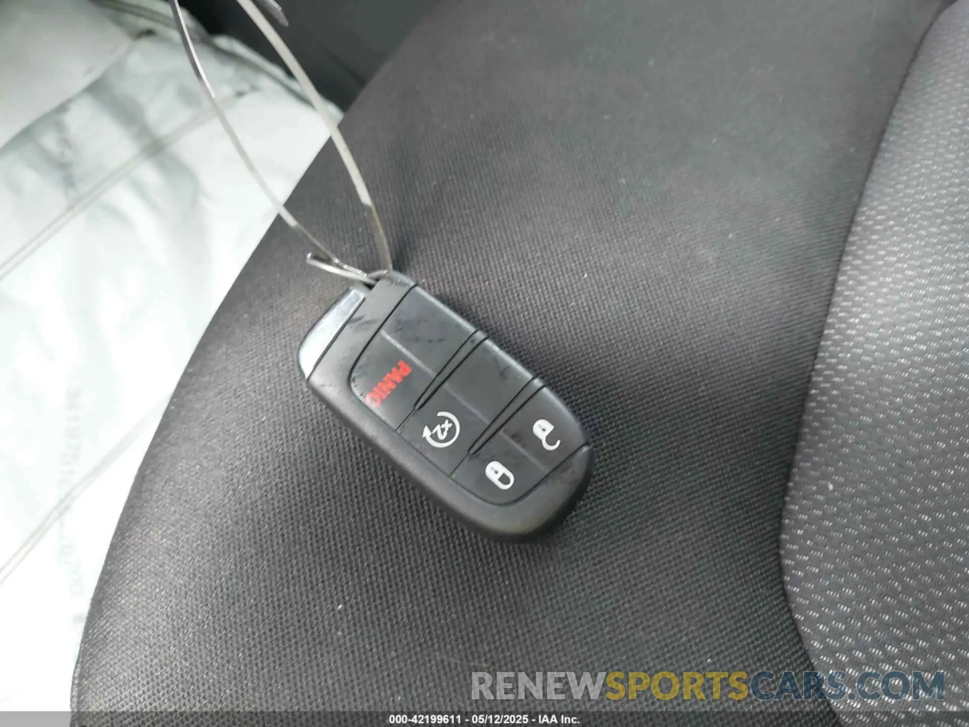 11 Photograph of a damaged car ZACNJDBB0MPM92423 JEEP RENEGADE 2021