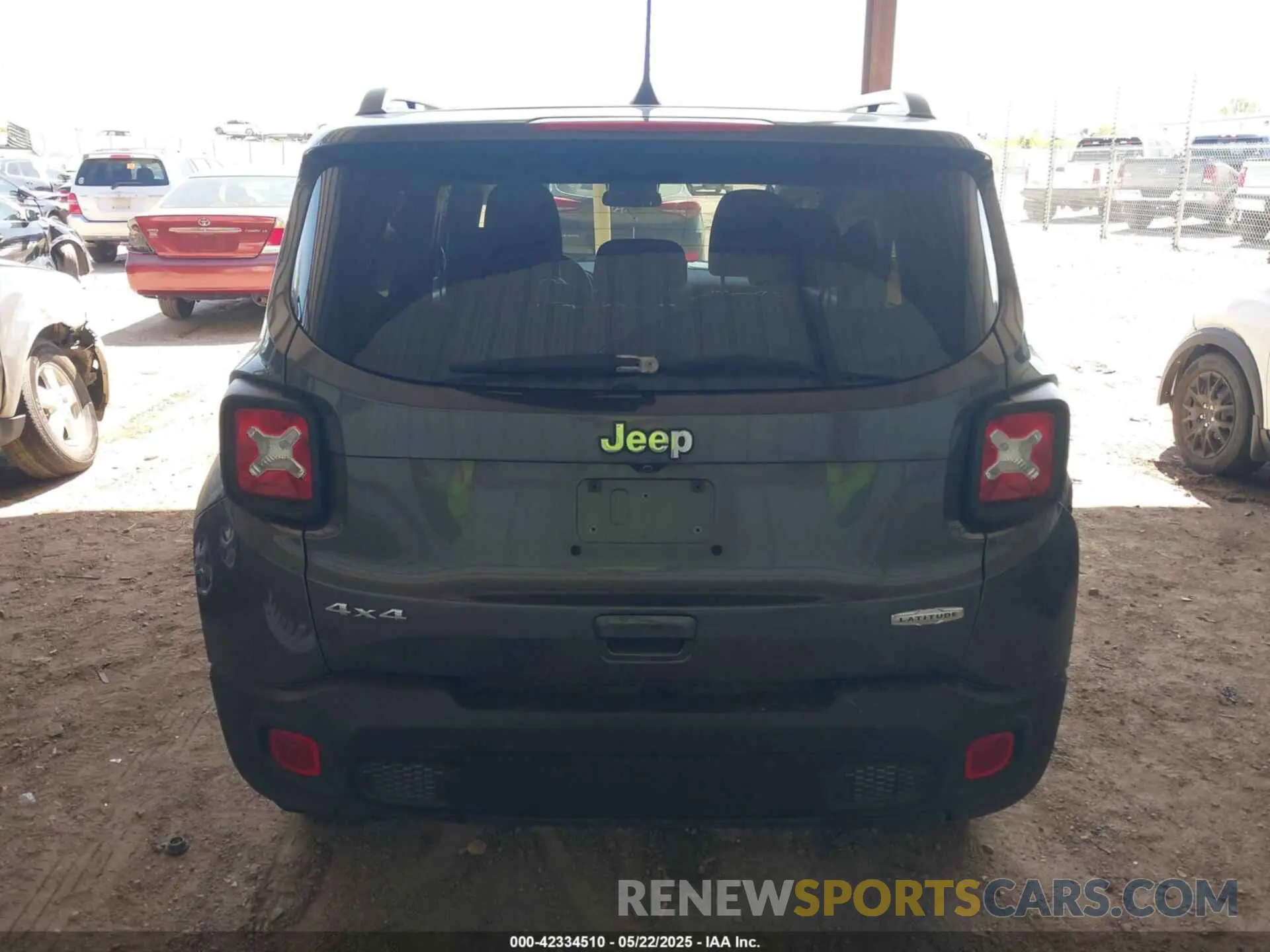 17 Photograph of a damaged car ZACNJDBB0MPN08135 JEEP RENEGADE 2021