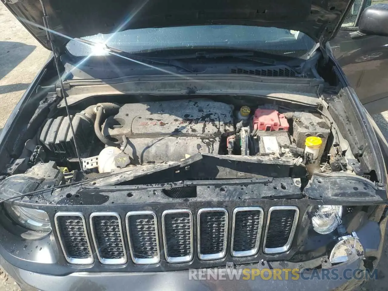 12 Photograph of a damaged car ZACNJDBB1MPM48785 JEEP RENEGADE 2021