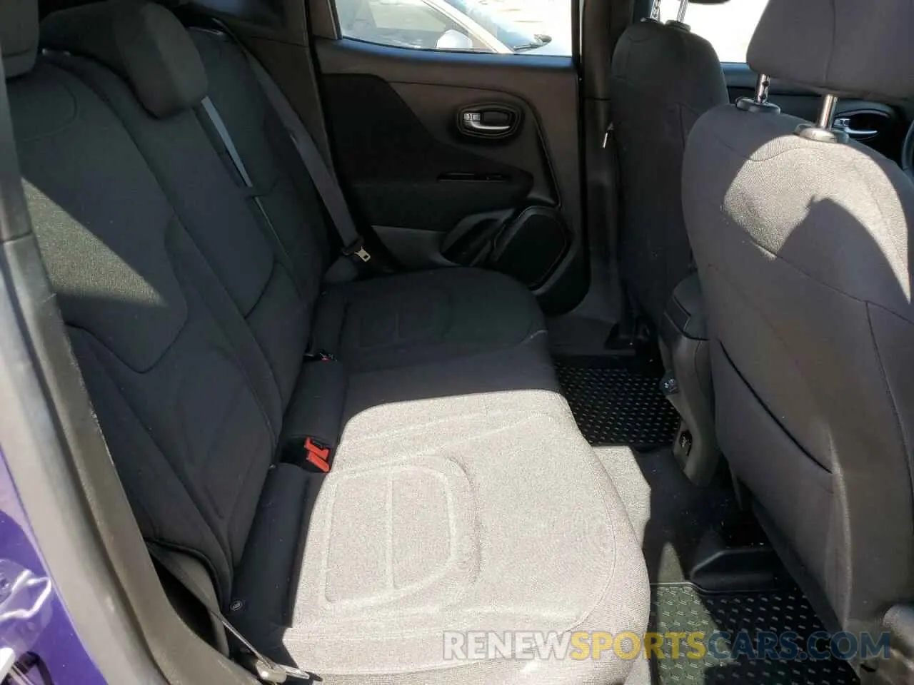 10 Photograph of a damaged car ZACNJDBB1MPN33965 JEEP RENEGADE 2021