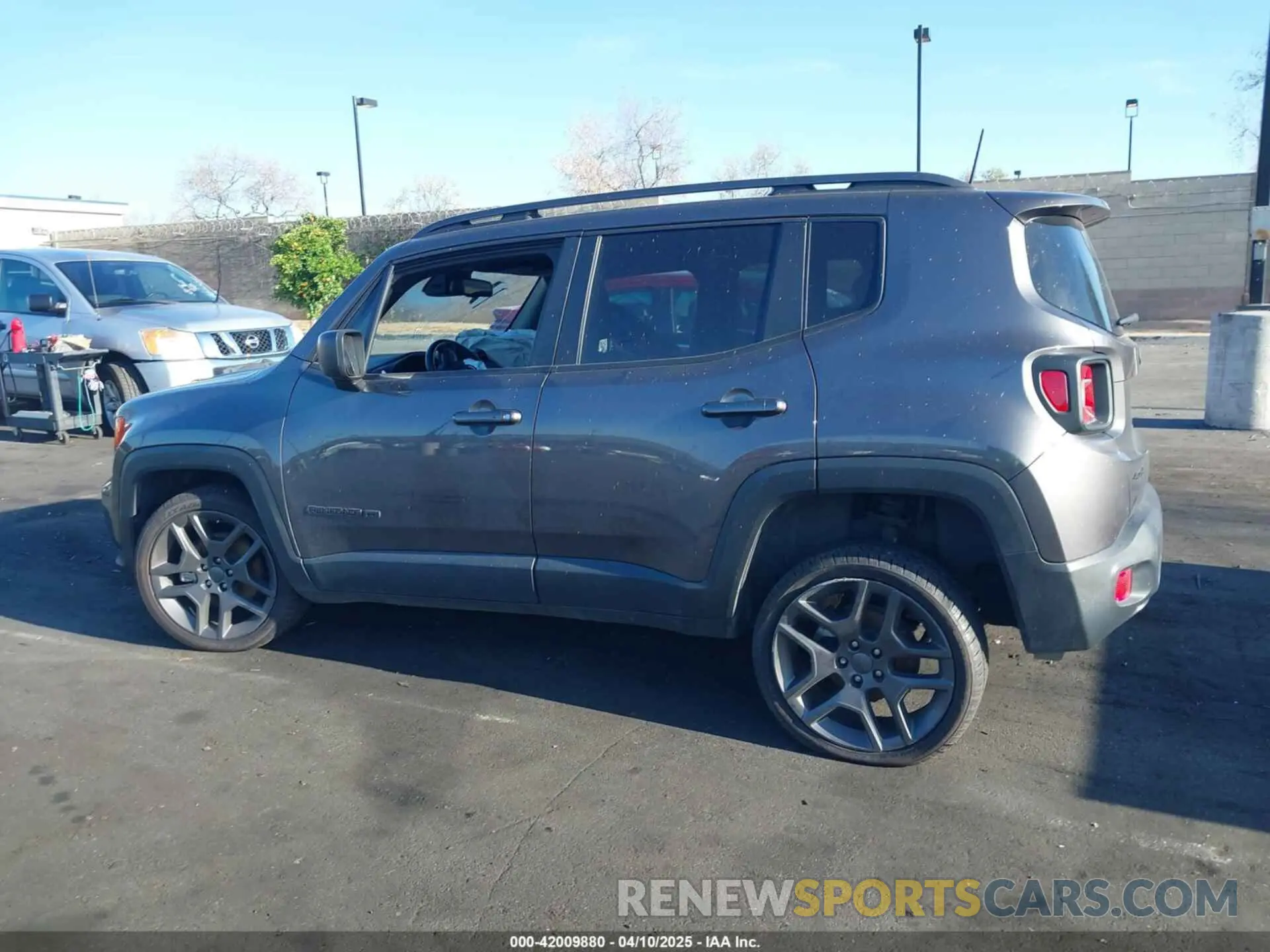 14 Photograph of a damaged car ZACNJDBB2MPM79995 JEEP RENEGADE 2021