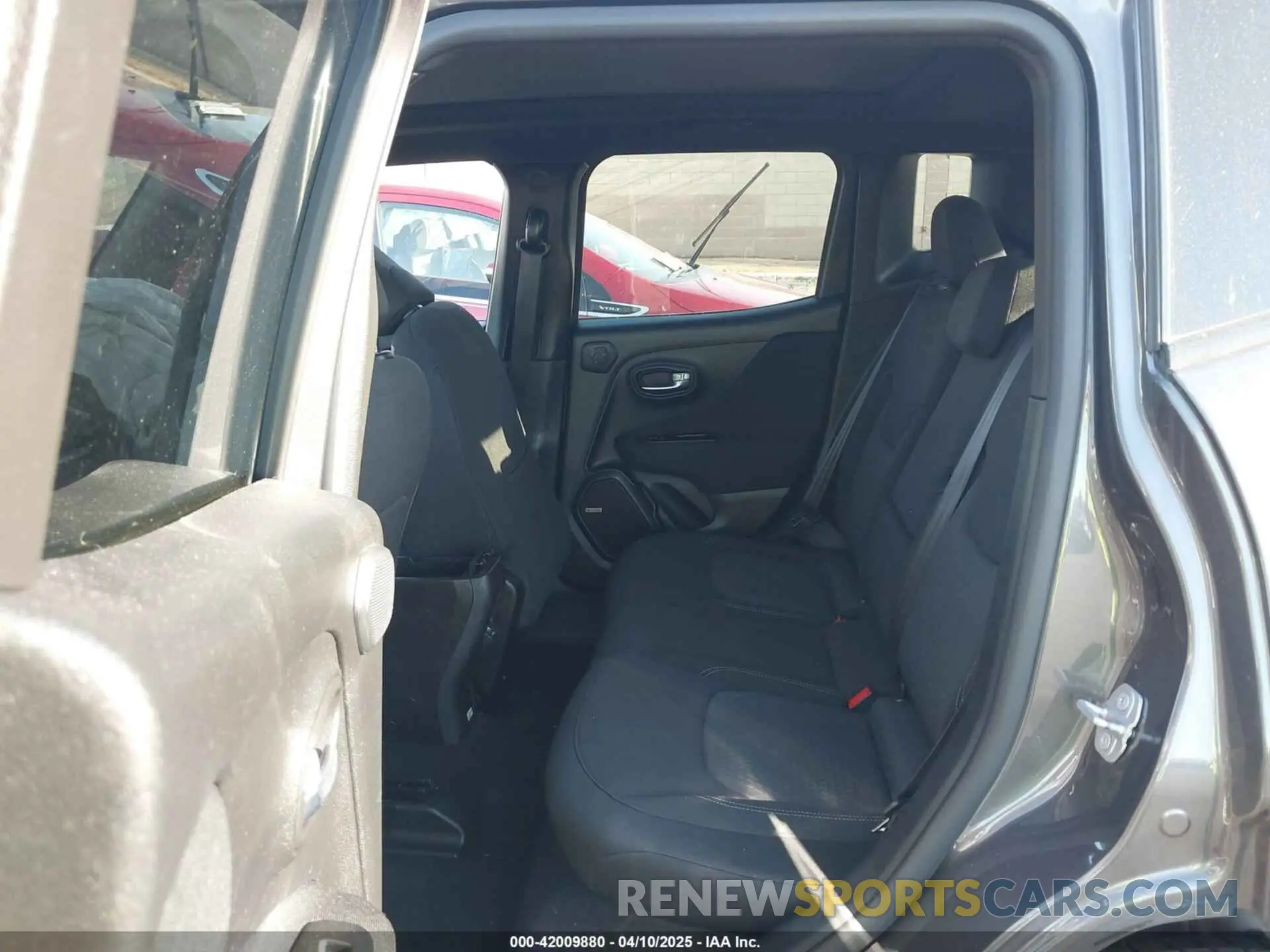 8 Photograph of a damaged car ZACNJDBB2MPM79995 JEEP RENEGADE 2021