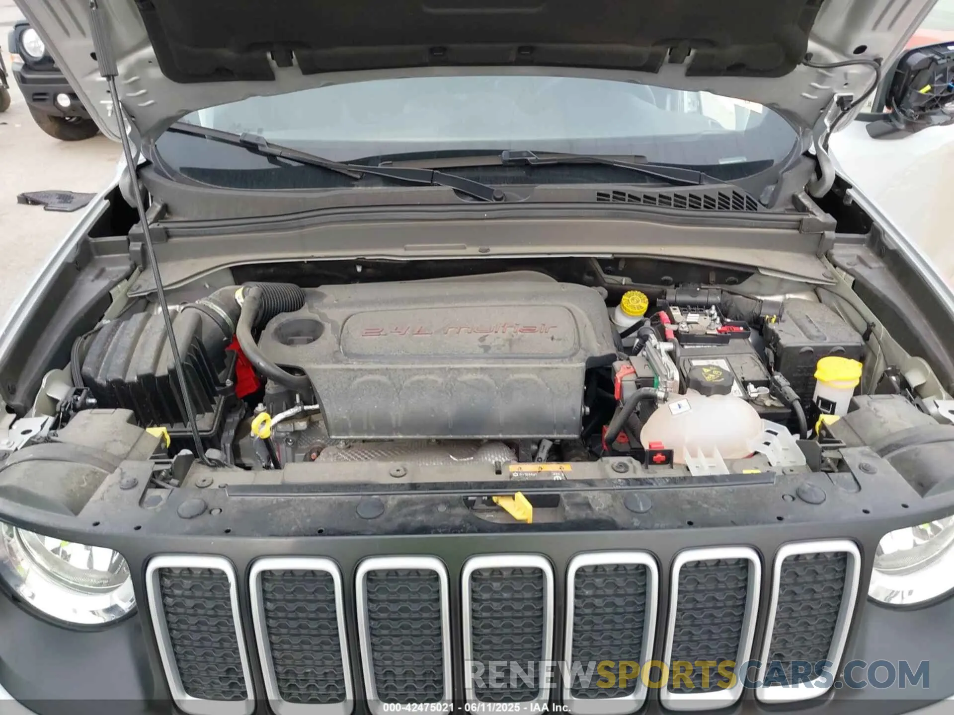 10 Photograph of a damaged car ZACNJDBB3MPM57083 JEEP RENEGADE 2021