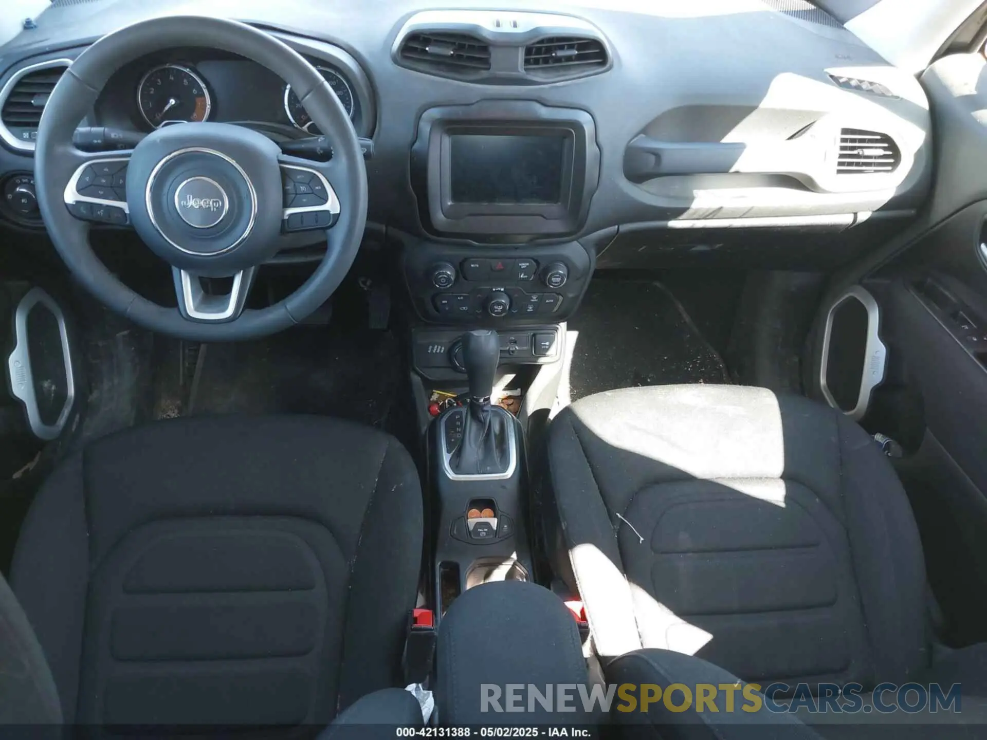 22 Photograph of a damaged car ZACNJDBB3MPN36642 JEEP RENEGADE 2021