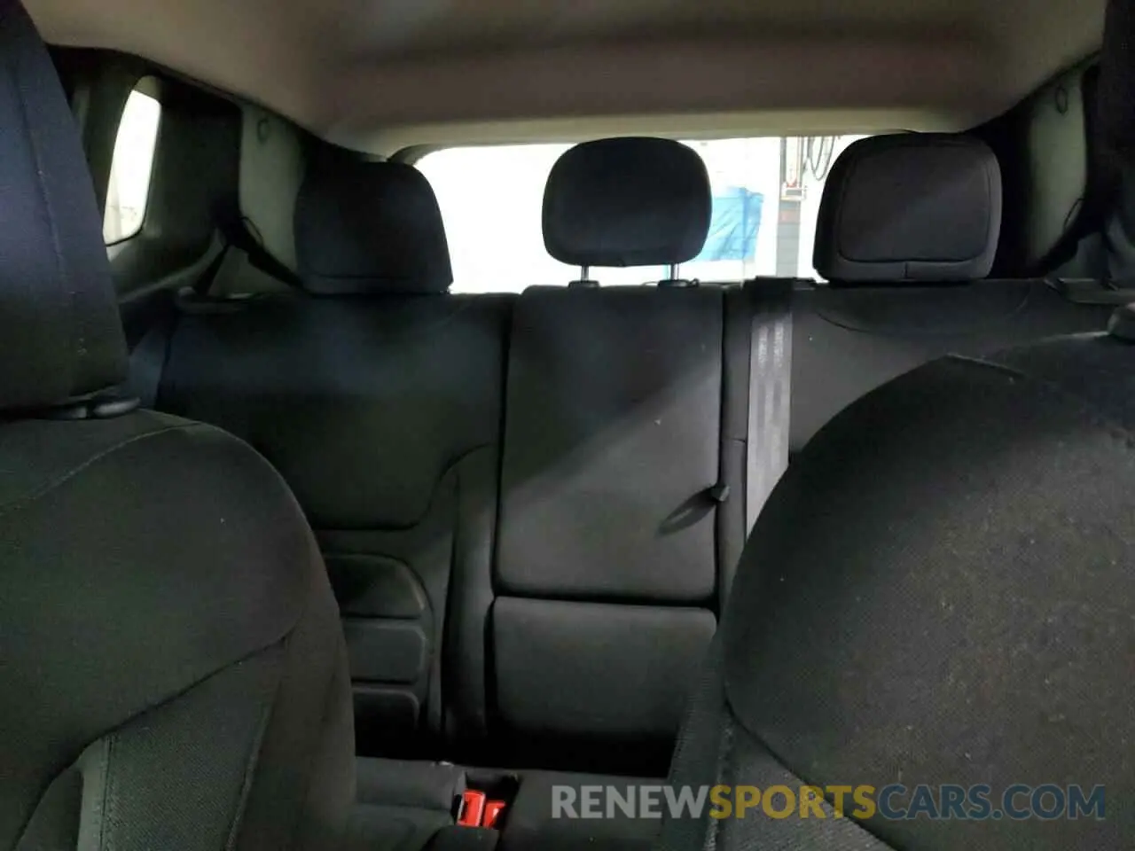 10 Photograph of a damaged car ZACNJDBB6MPM44148 JEEP RENEGADE 2021