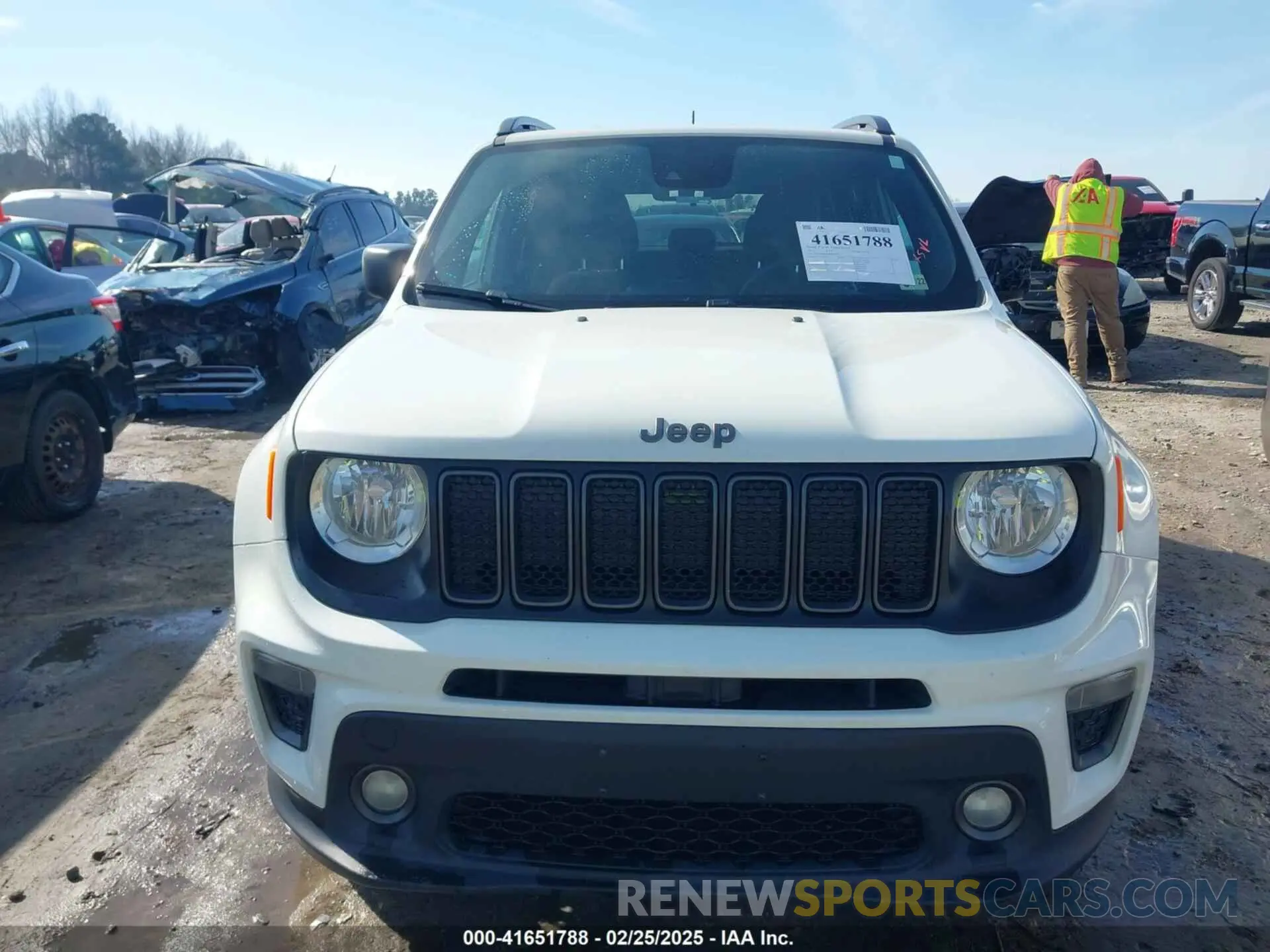 12 Photograph of a damaged car ZACNJDBB6MPM63072 JEEP RENEGADE 2021