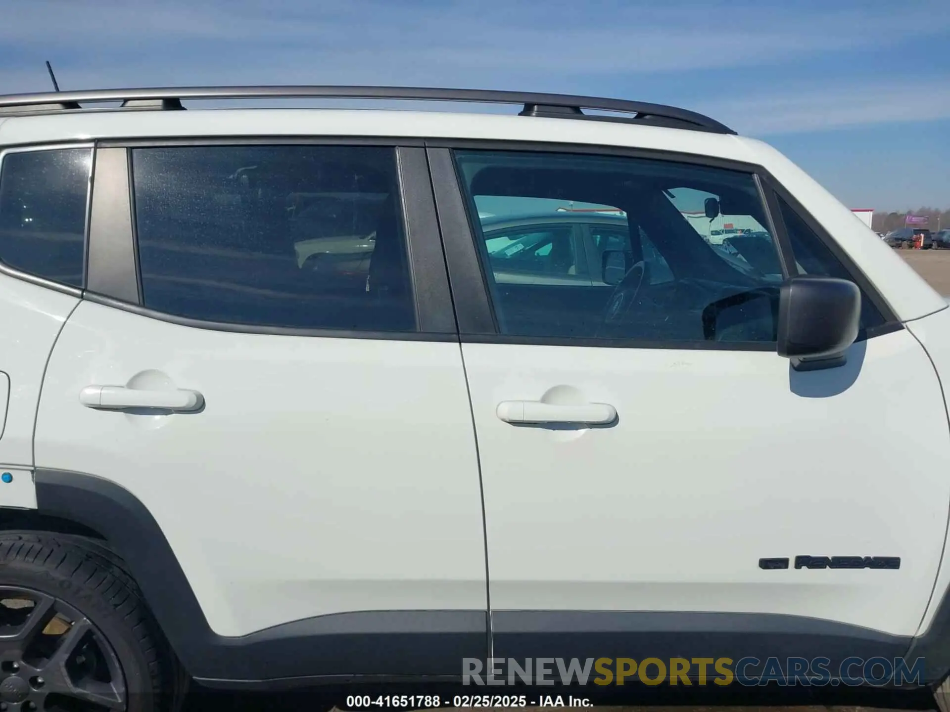 13 Photograph of a damaged car ZACNJDBB6MPM63072 JEEP RENEGADE 2021