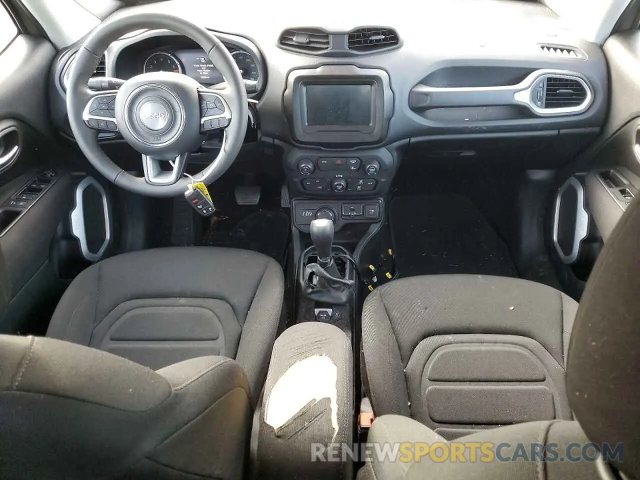 8 Photograph of a damaged car ZACNJDBB6MPM76100 JEEP RENEGADE 2021