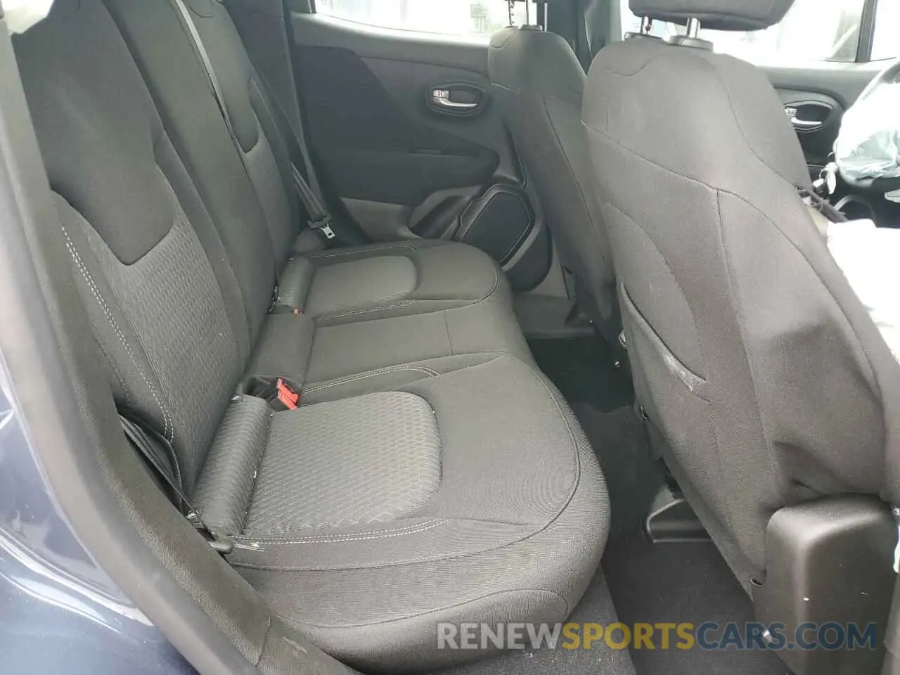 11 Photograph of a damaged car ZACNJDBB6MPN30754 JEEP RENEGADE 2021